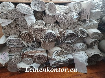 27.73 (6m x 0,70m x 0,5mm) Altes Bauern Leinen Landhaus Leinenstoff Leinenballen