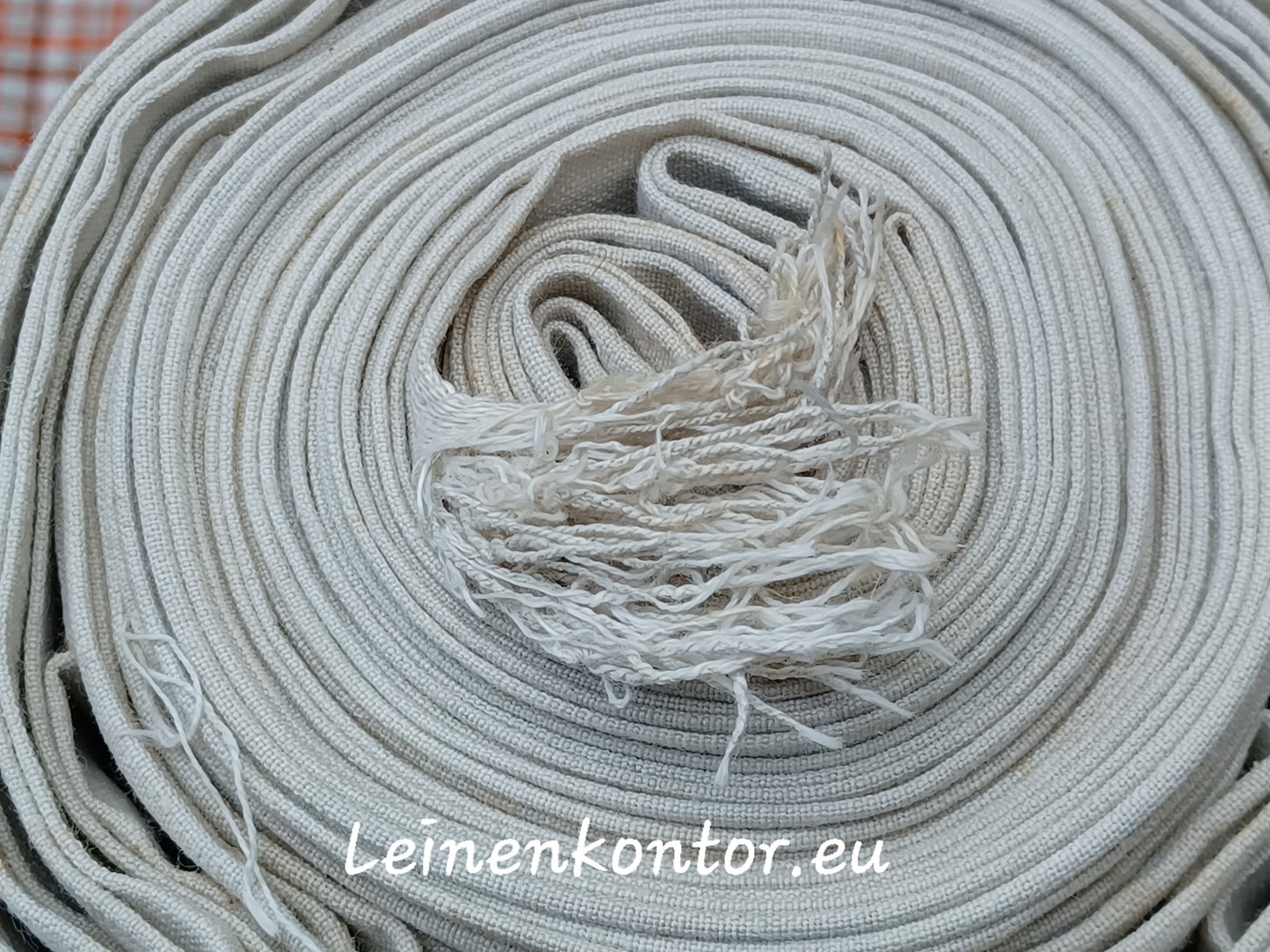 23.81 (10.6m x 0,69m x 0,5mm) Altes Bauernleinen Landhaus Leinenstoff Leinenballen