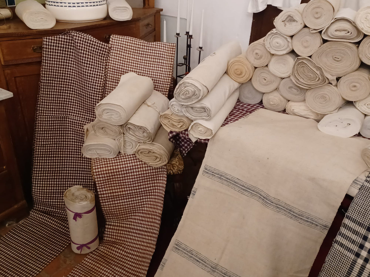 19.33 - Altes Bauernleinen Leinenstoff Vintage Landhaus-Stil