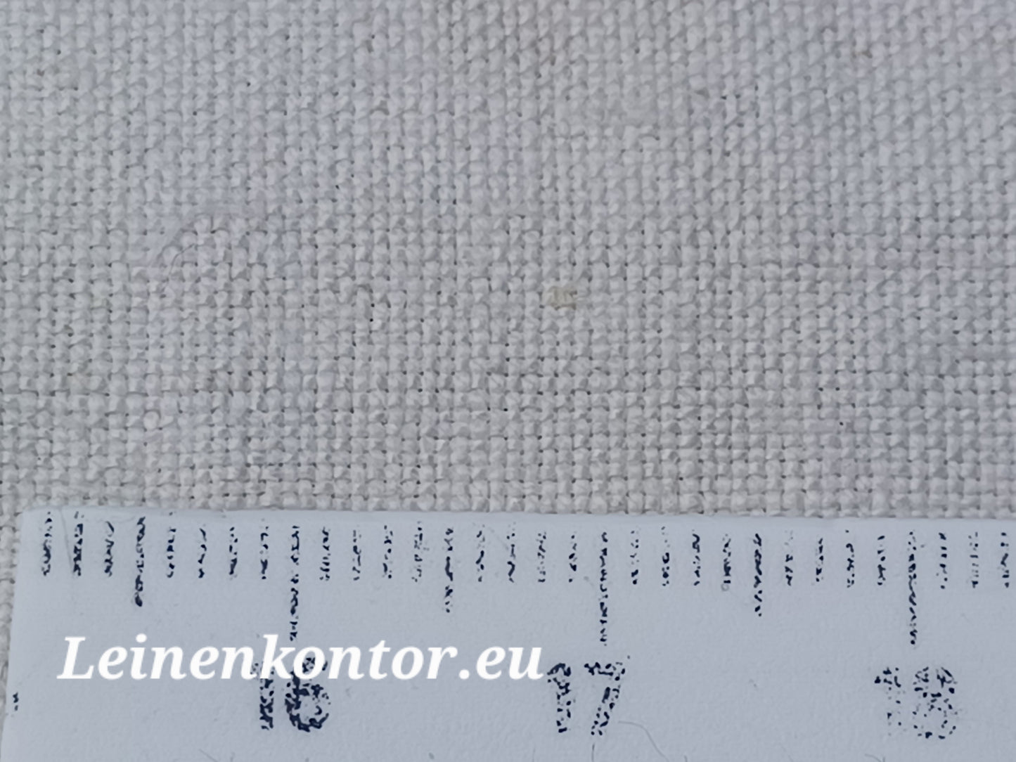 26.61 (15m x 0,68m x 0,5mm, 2890gr) Leinen Landhaus Leinenstoff Leinenballen