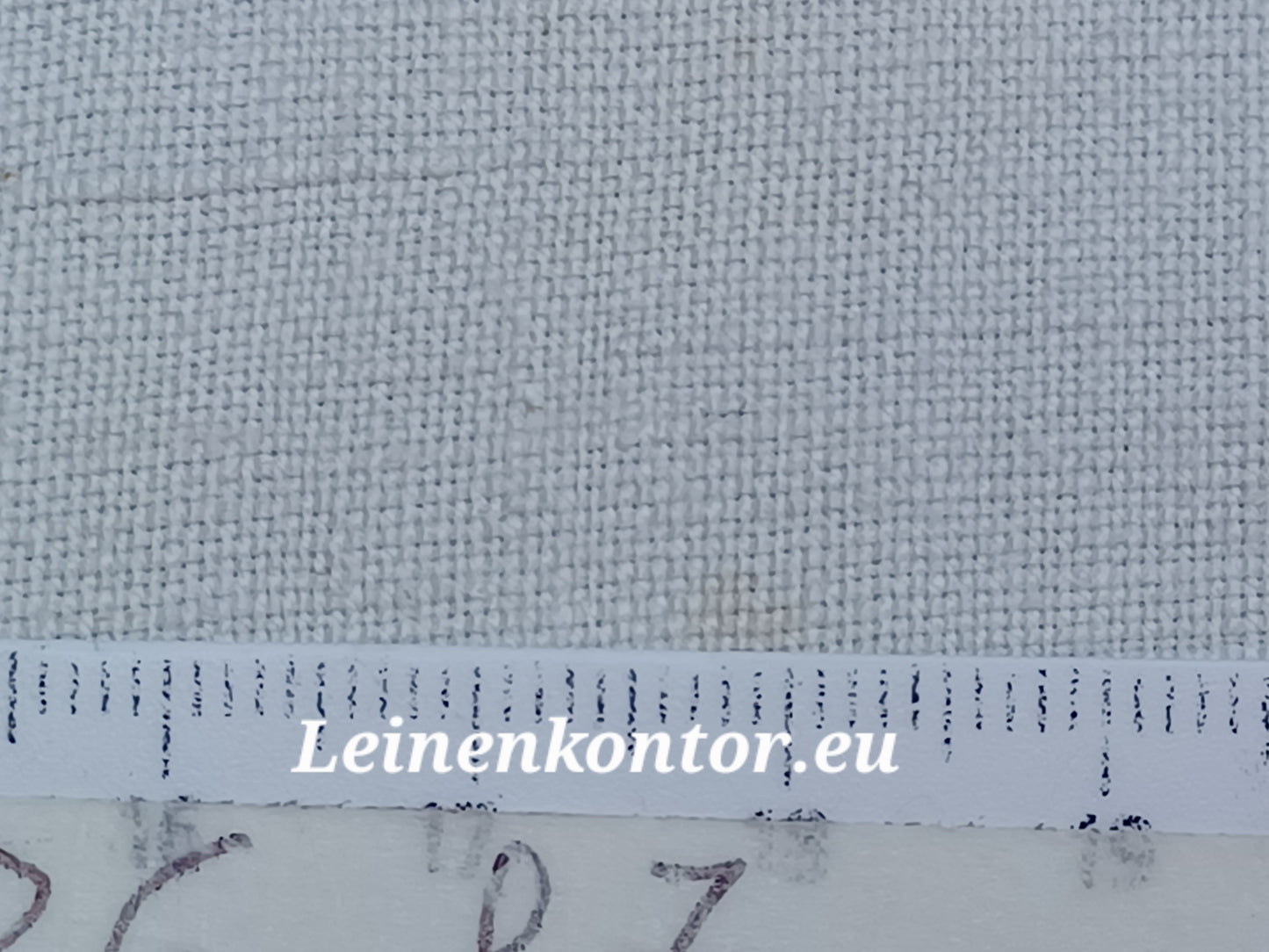 26.87 (17m x 0,68m x 0,55mm, 2770gr) Leinen Landhaus Leinenstoff Leinenballen