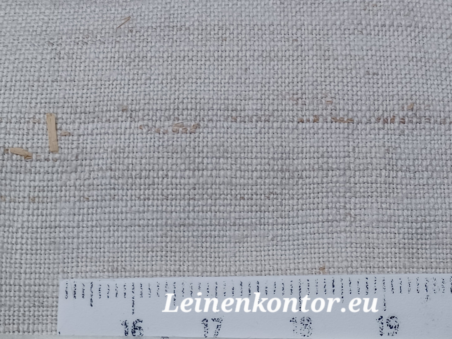 26.57 (12,6m x 0,63m x 0,5mm, 2000gr) Leinen Landhaus Leinenstoff Leinenballen
