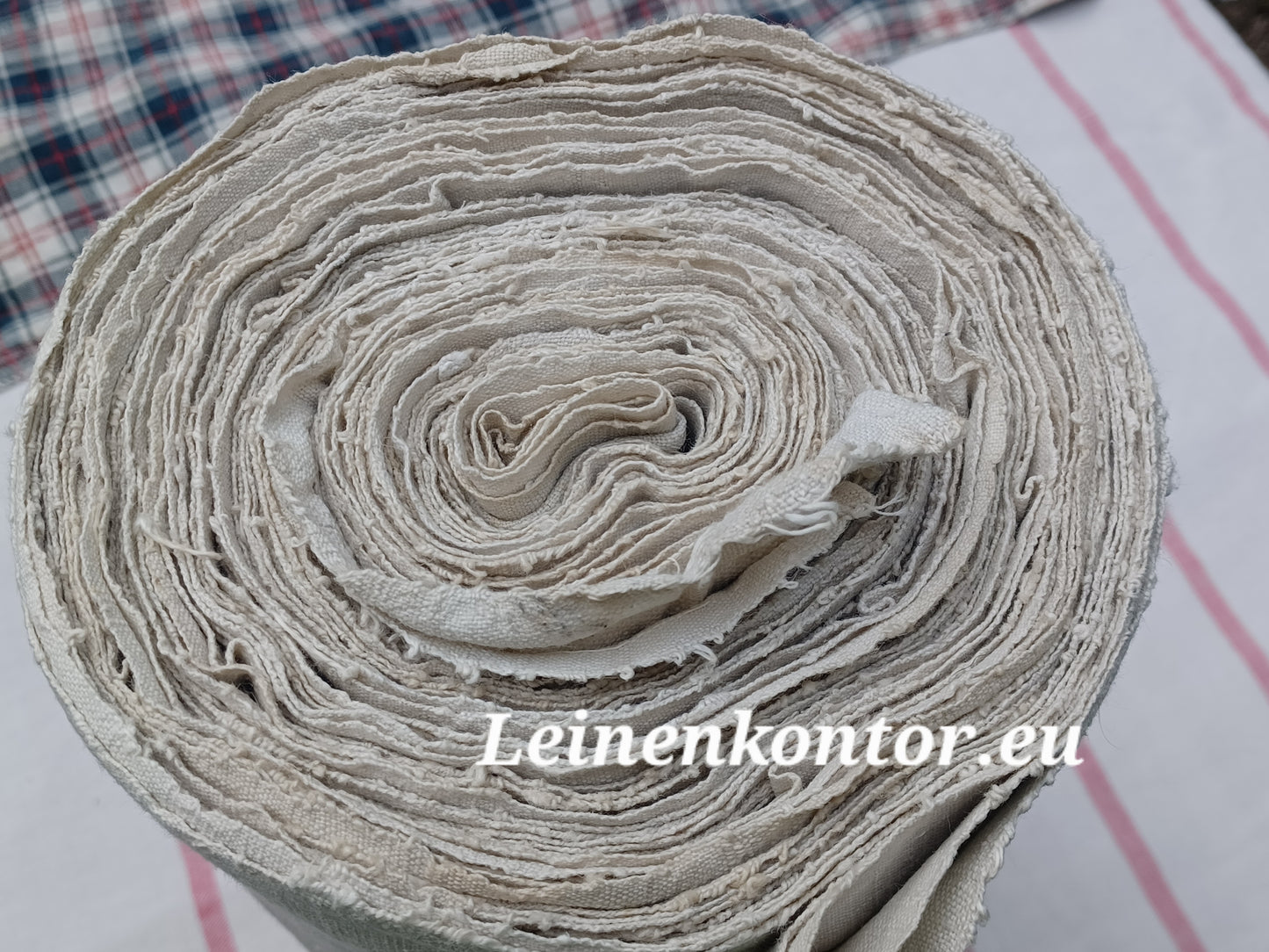 26.64 (14,3m x 0,70m x 0,55mm, 2810gr) Leinen Landhaus Leinenstoff Leinenballen
