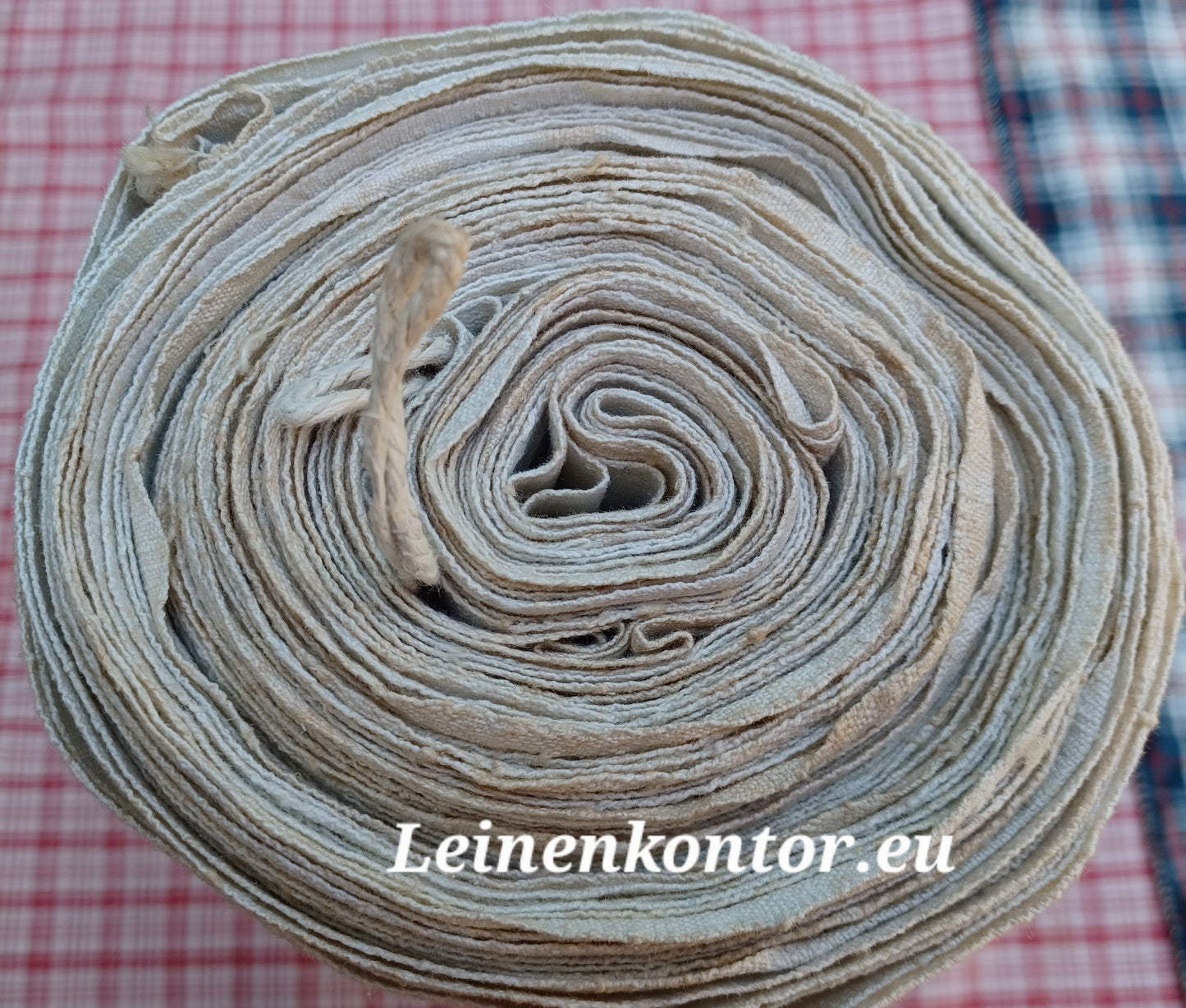 26.83 (9,1m x 0,68m x 0,5mm, 1680gr) Leinen Landhaus Leinenstoff Leinenballen