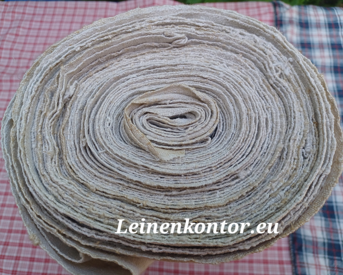 26.98 (11,1m x 0,68m x 0,8mm, 3230gr) Leinen Landhaus Leinenstoff Leinenballen