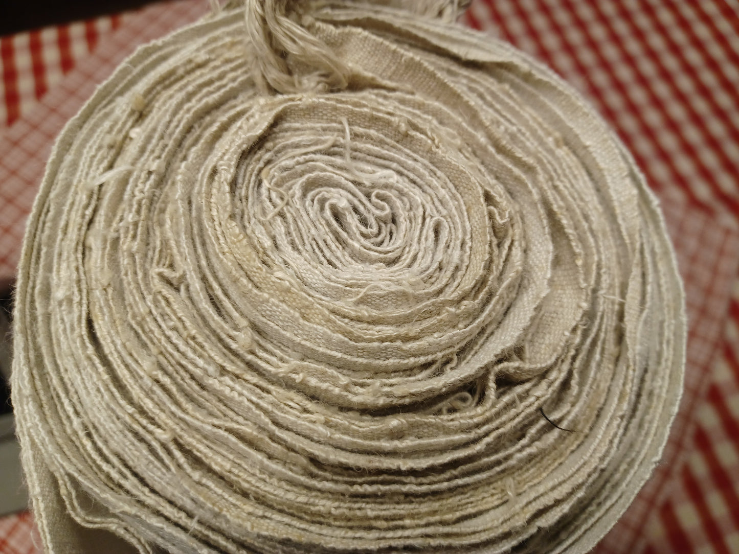17.13 (10,60m x 0,74m x 0,60mm) Altes Bauern Leinen Landhaus Leinenstoff Leinenballen
