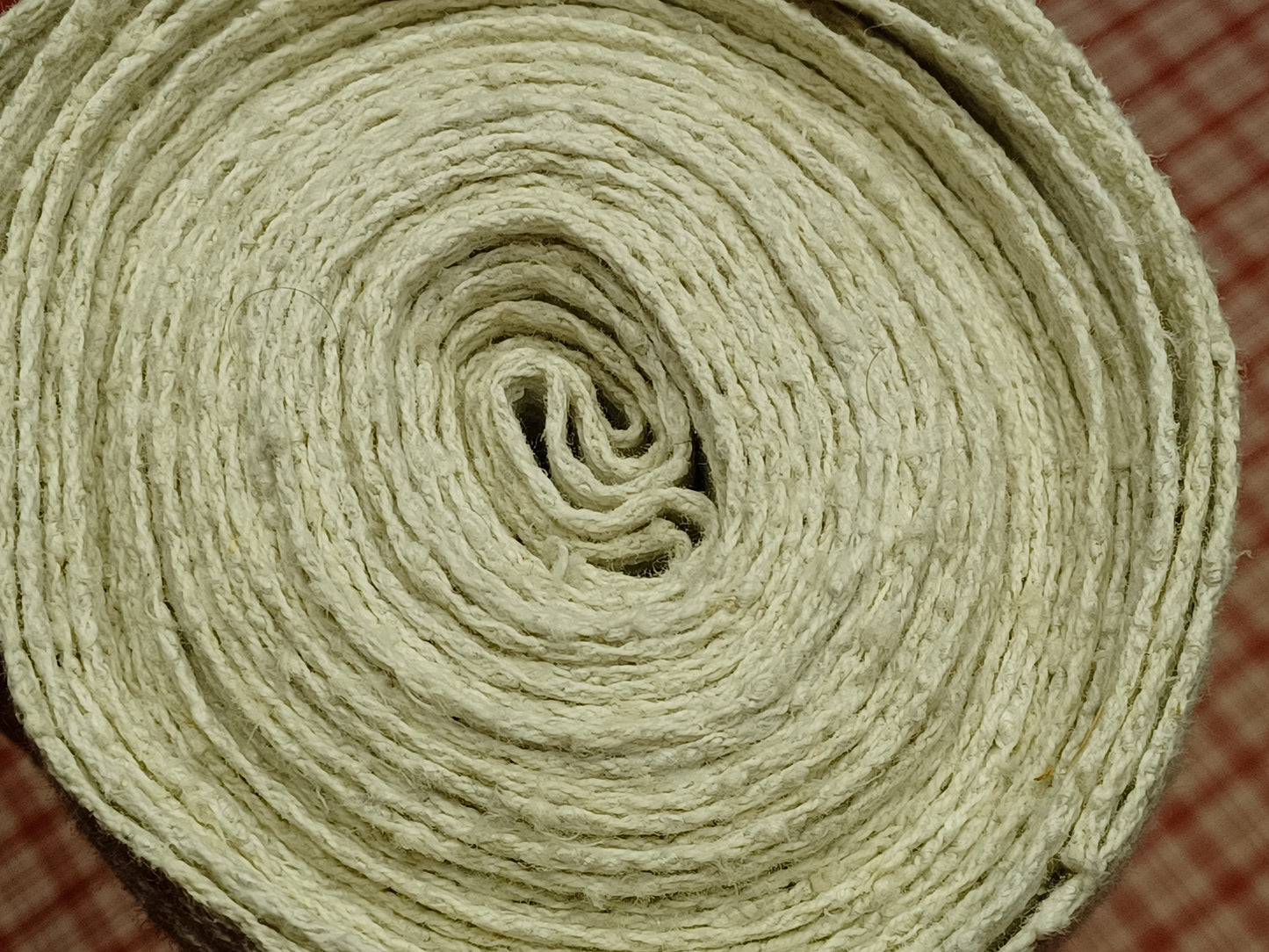 18.10 (5,90m x 0,39m x 1,10mm) Altes Bauern Leinen Landhaus Leinenstoff Leinenballen