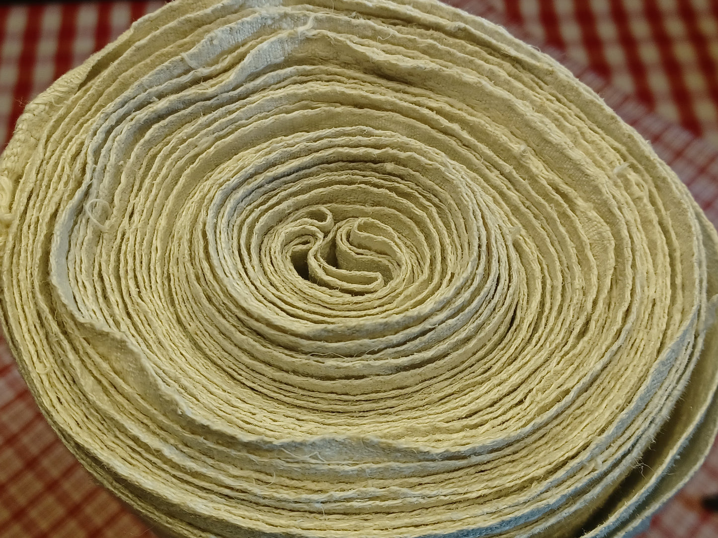18.24 (13,50m x 0,40m x 0,60mm) Altes Bauern Leinen Landhaus Leinenstoff Leinenballen Linnen