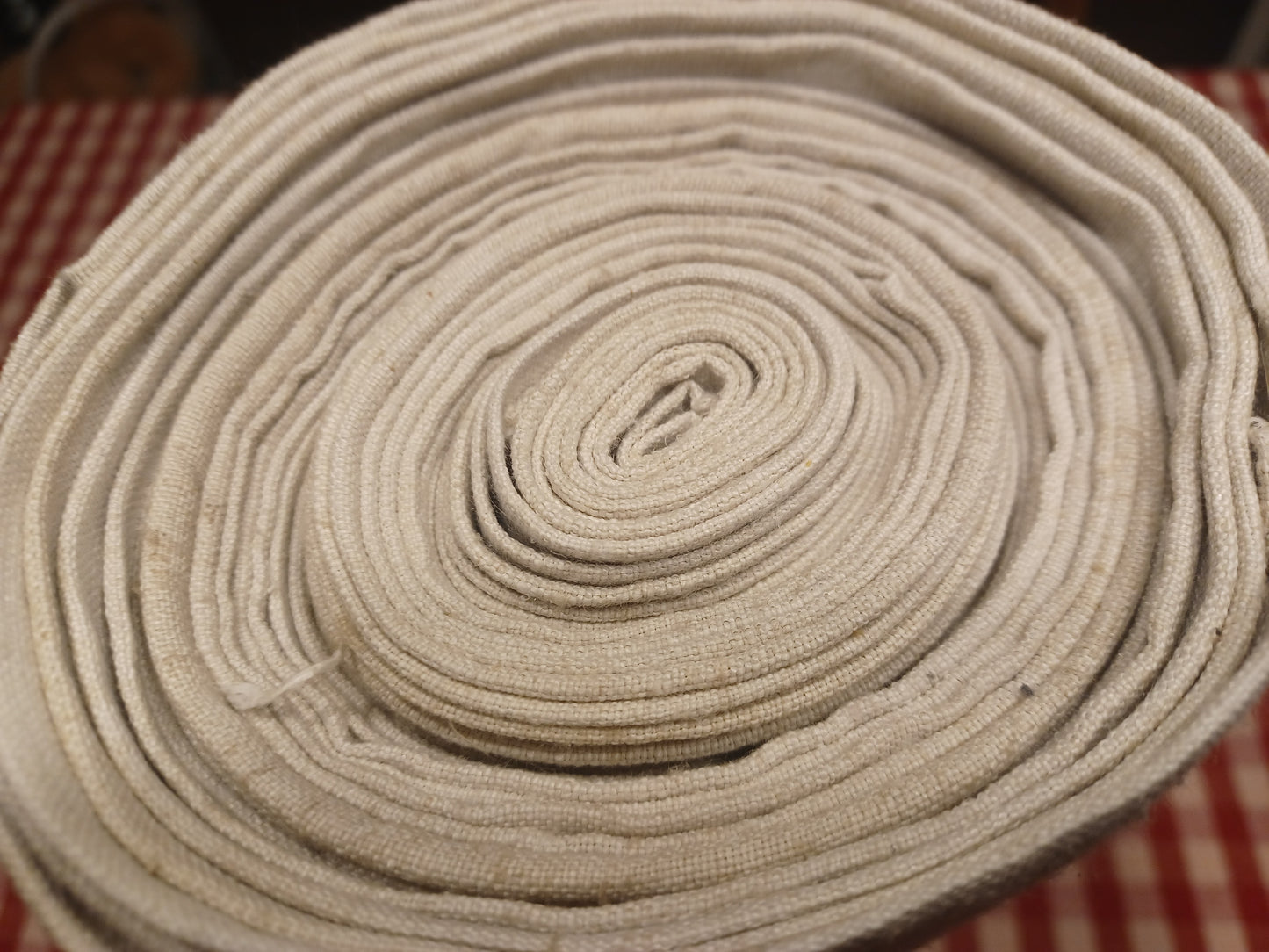 19.23 (8,2m x 0,68m x 0,6mm) Altes Bauern Leinen Landhaus Leinenstoff Leinenballen