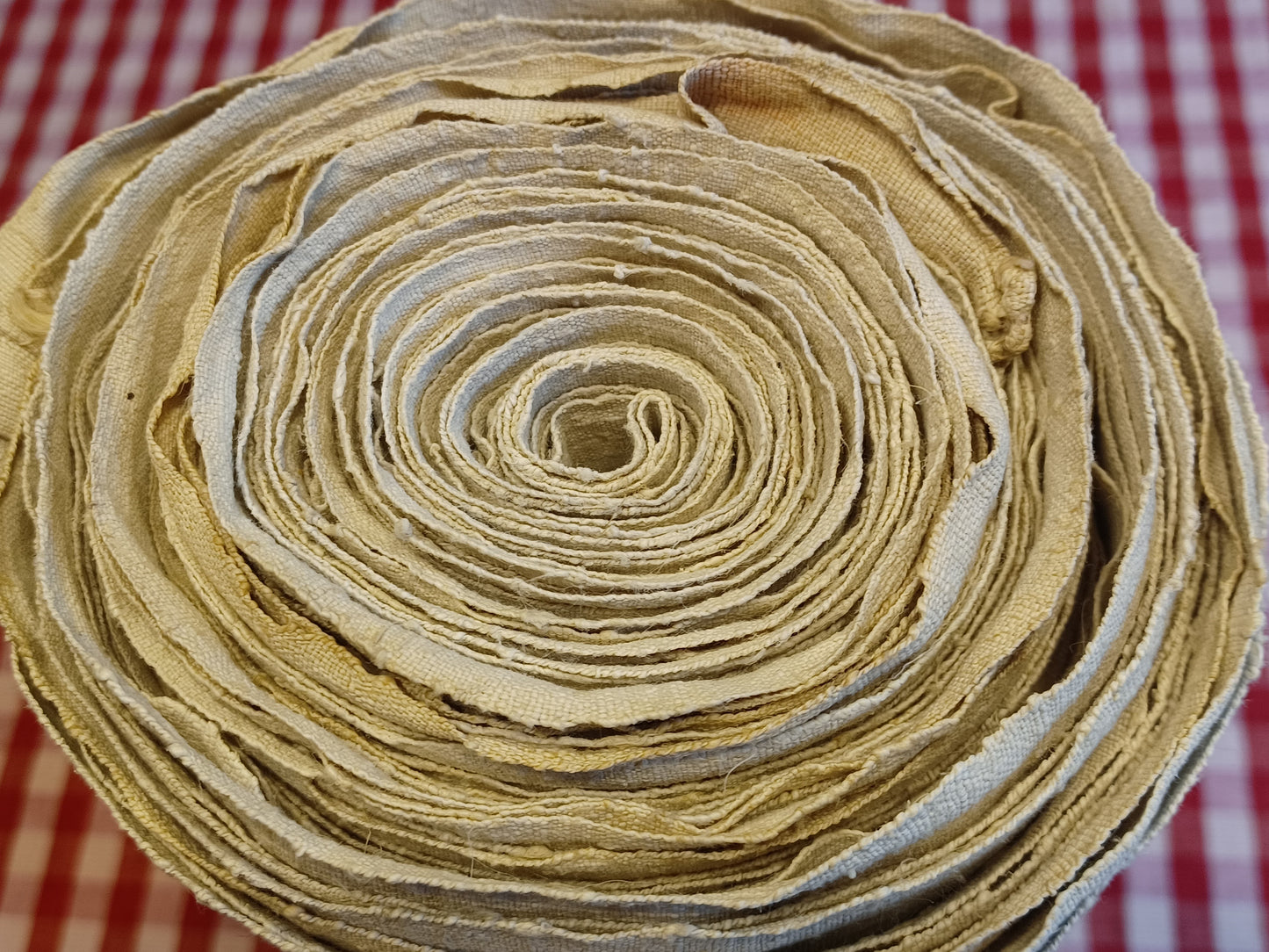 19.29 (11,7m x 0,67m x 0,5mm) Altes Bauern Leinen Landhaus Leinenstoff Leinenballen