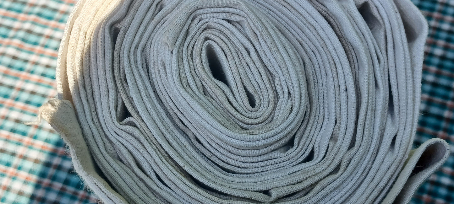 21.14 (8,5m x 0,64m x 0,6mm) Altes Bauern Leinen Landhaus Leinenstoff Leinenballen