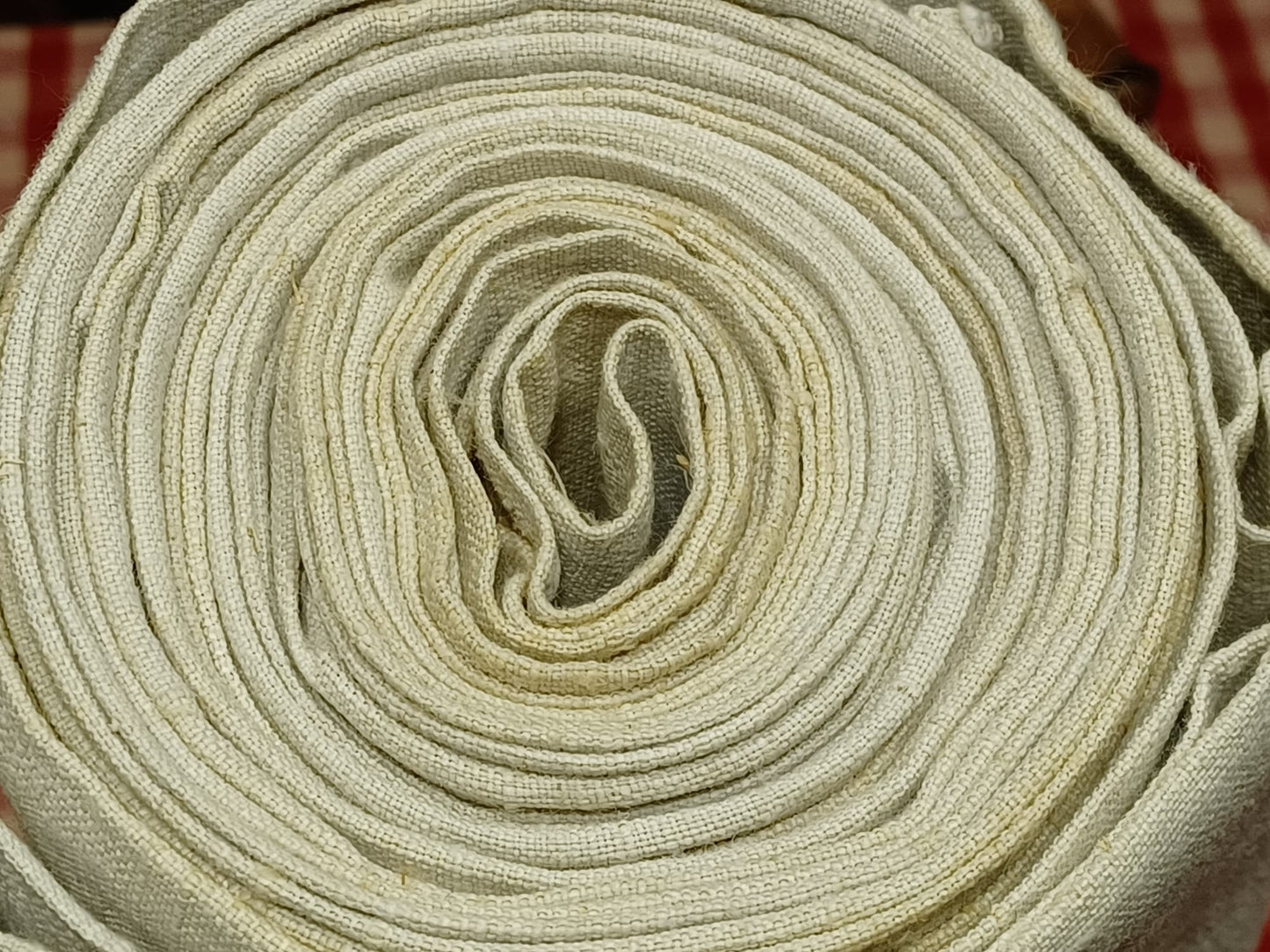 19.15 (7,10m x 0,84m x 0,58mm) Altes Bauern Leinen Landhaus Leinenstoff Leinenballen