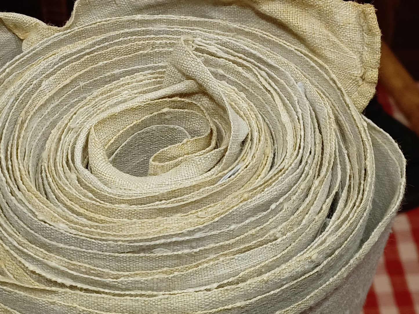 19.15 (7,10m x 0,84m x 0,58mm) Altes Bauern Leinen Landhaus Leinenstoff Leinenballen