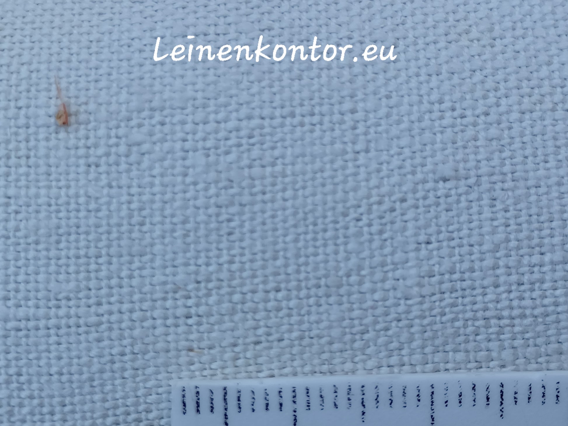 Leinenballen mit Millimeterskala 13 Fäden auf ein cm.