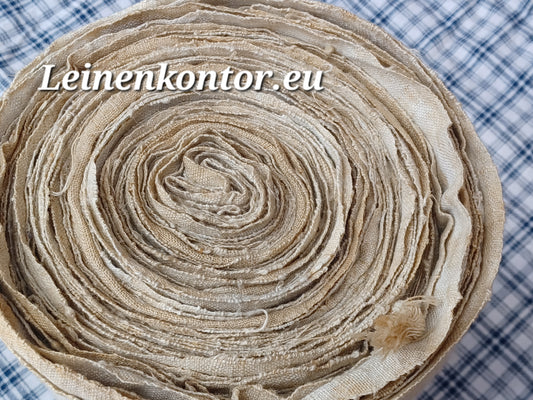 Leinenballen mit Ansicht aud die gerollte Außenseite