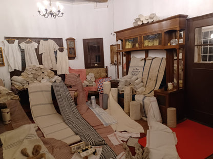 27.59 – Altes Bauernleinen Leinenstoff im Vintage Landhaus-Stil
