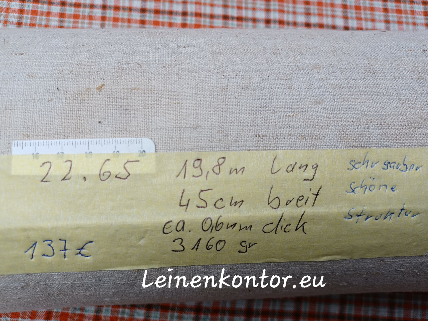 Leinenballen mit Etikett (Beschreibung)