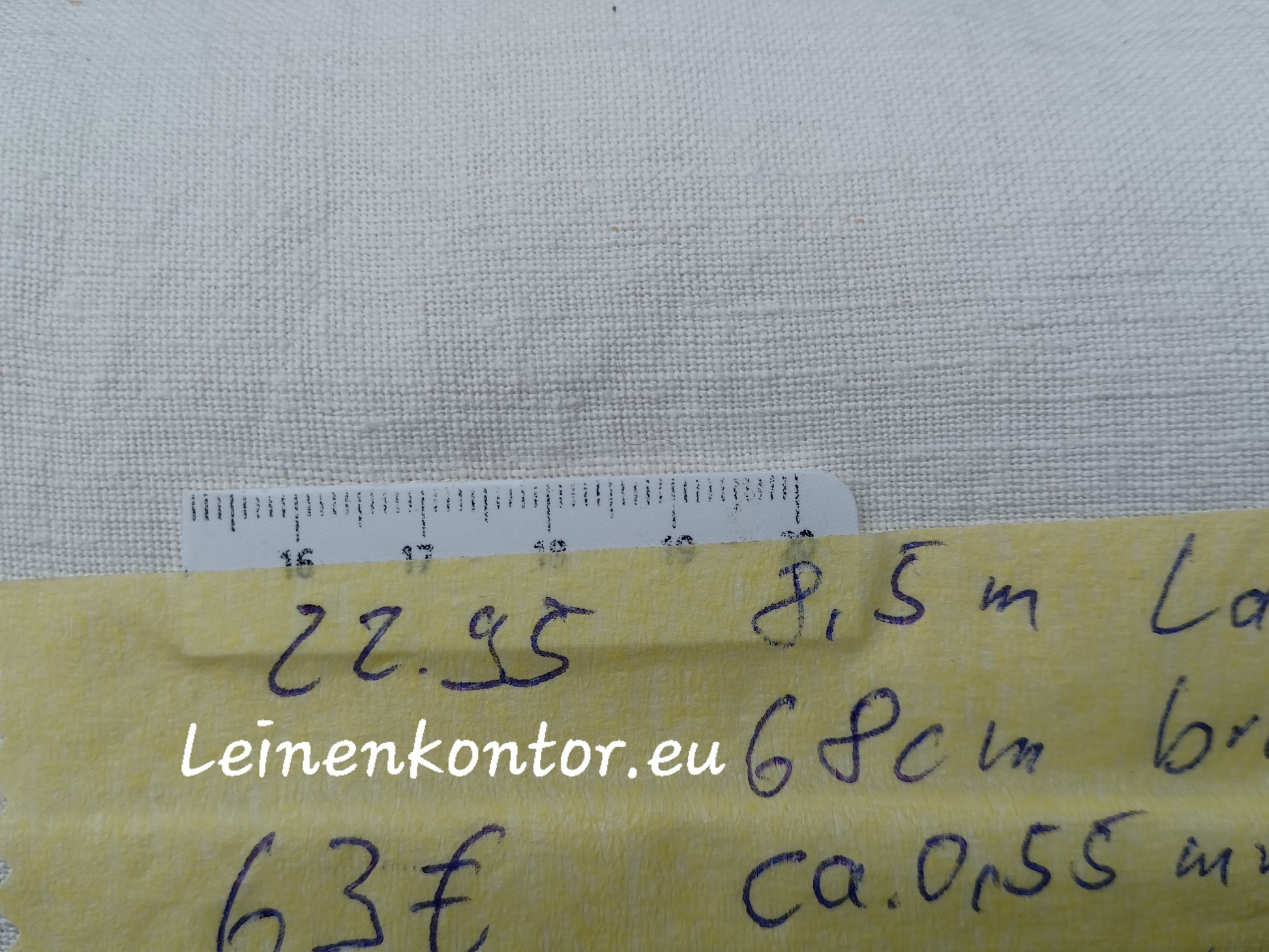 Leinenballen mit Millimeterskala 