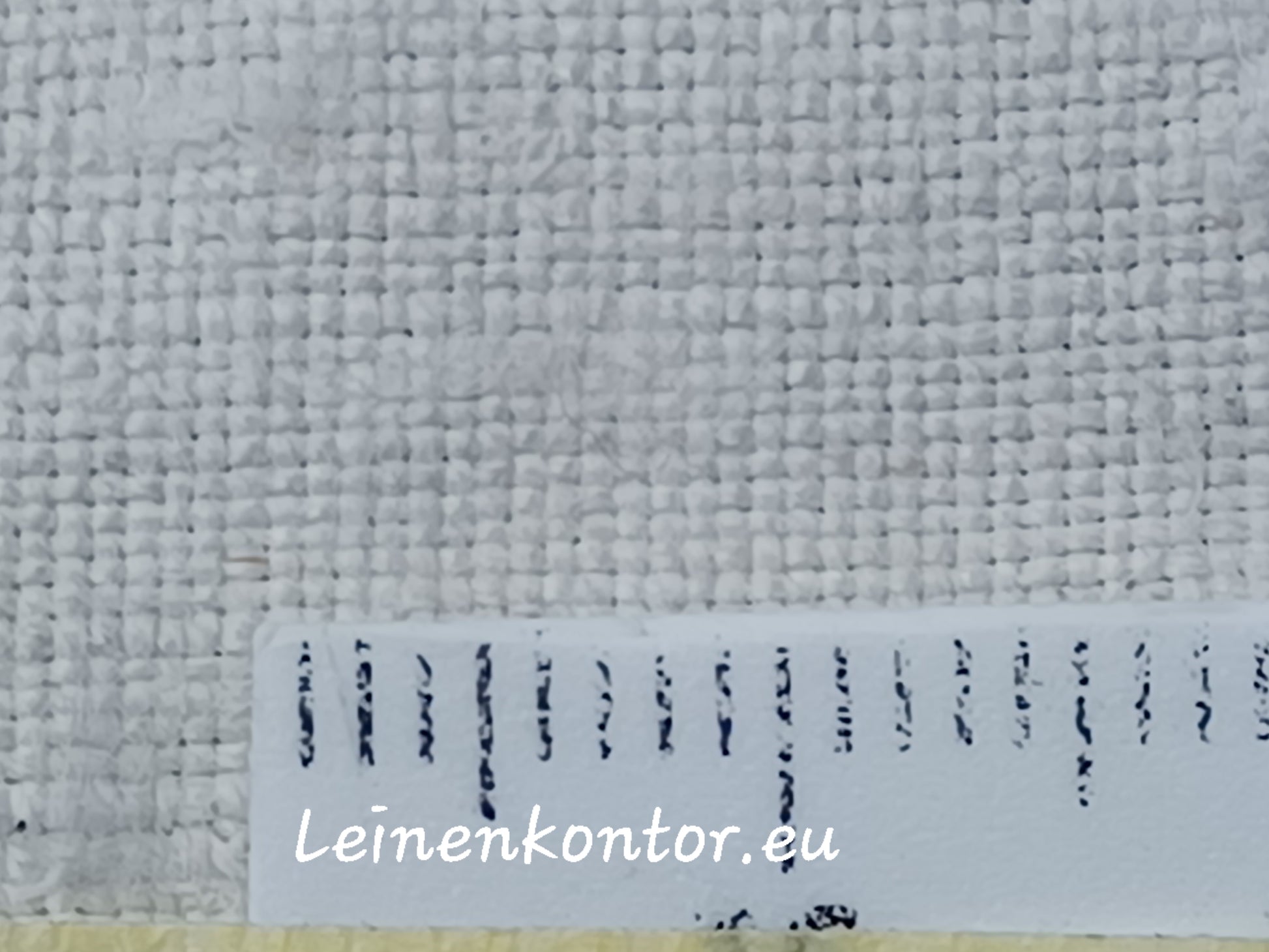Leinenballen mit Millimeterskala 17 Fäden auf ein cm.