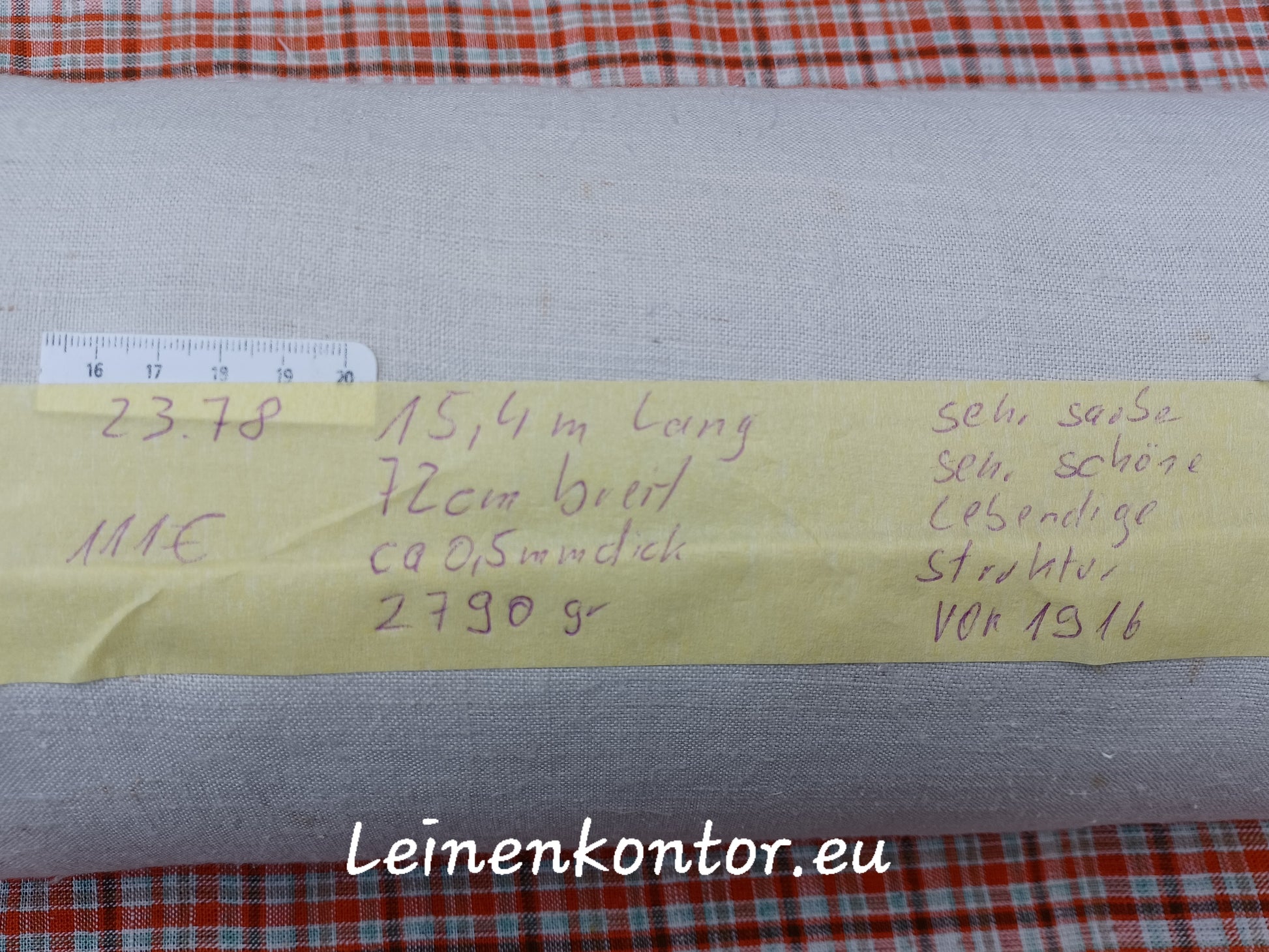 Leinenballen mit Etikett (Beschreibung)