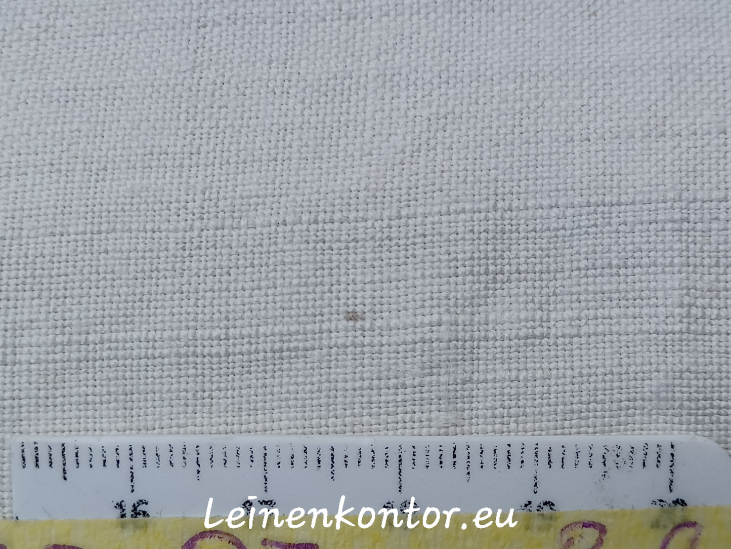 Leinenballen mit Millimeterskala 17 Fäden auf ein cm.