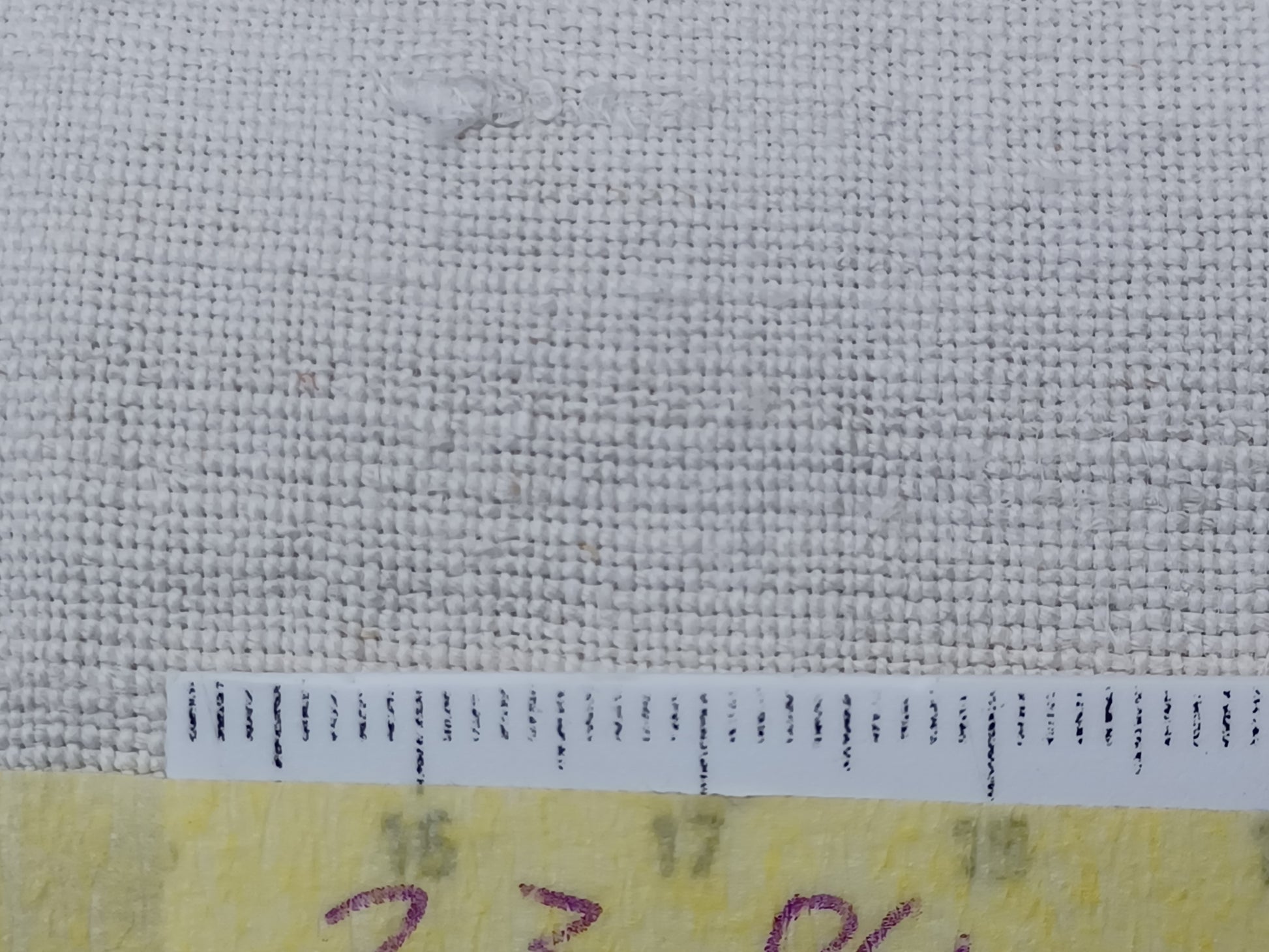 Leinenballen mit Millimeterskala 18 Fäden auf ein cm.