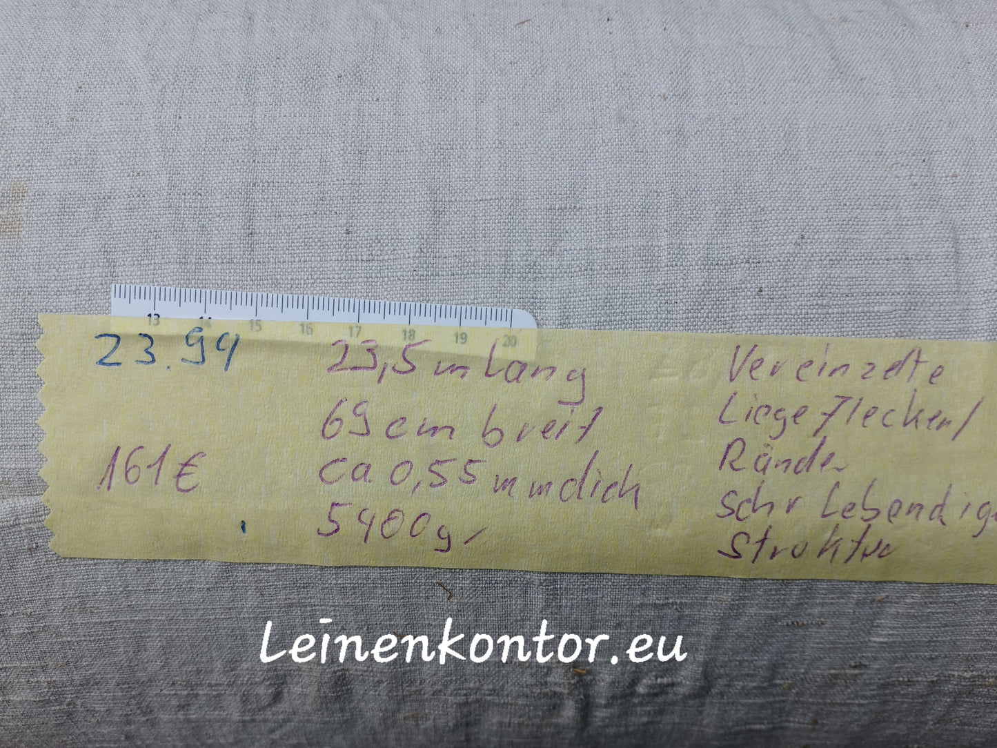 Leinenballen mit Etikett (Beschreibung)
