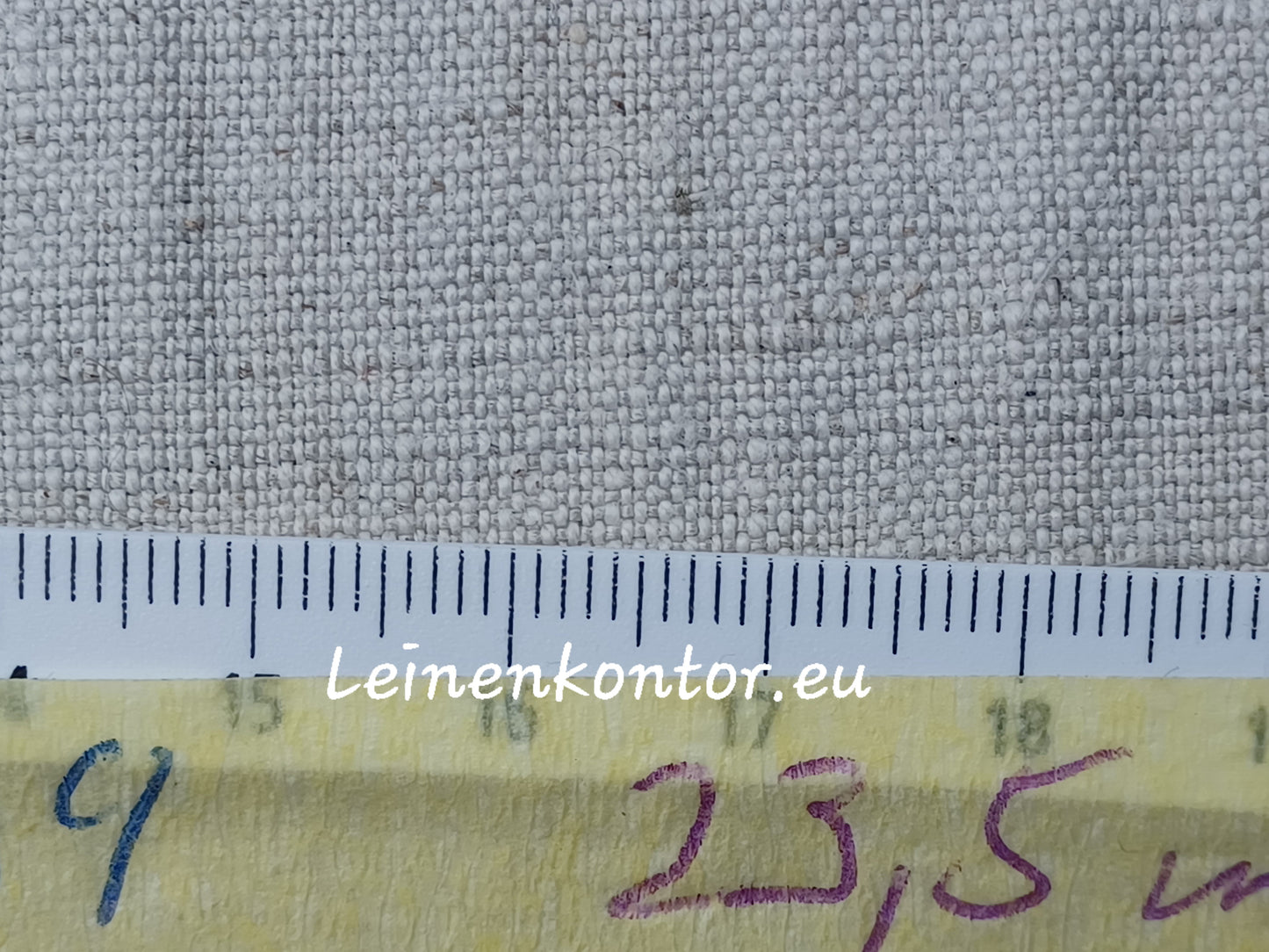 Leinenballen mit Millimeterskala 20 Fäden auf ein cm.