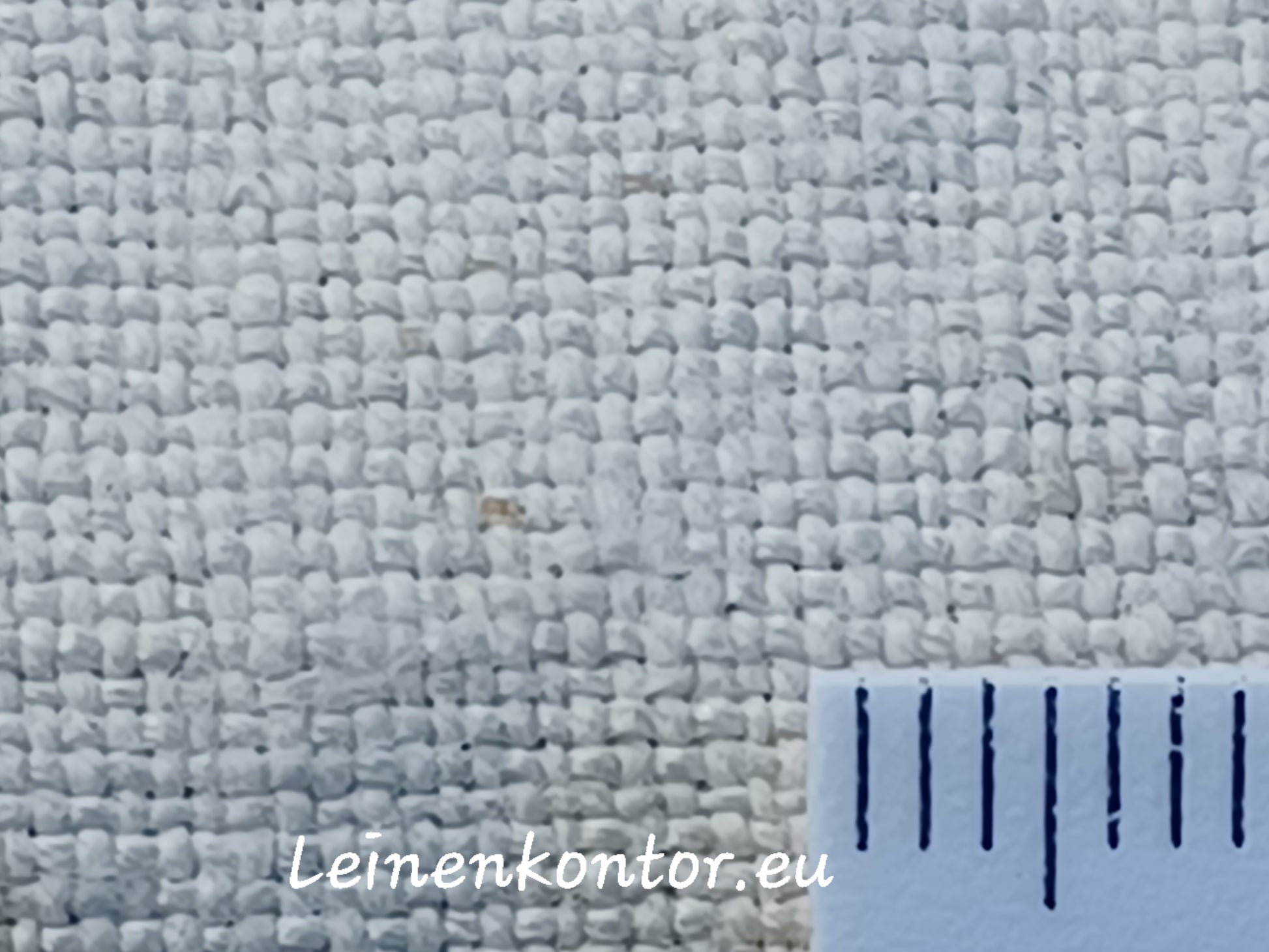 Leinenballen mit Millimeterskala 