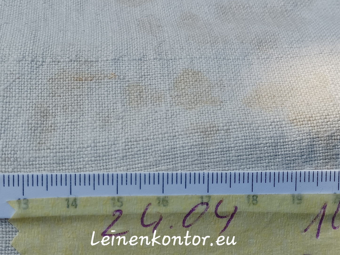 Leinenballen mit Millimeterskala 16 Fäden auf ein cm.
