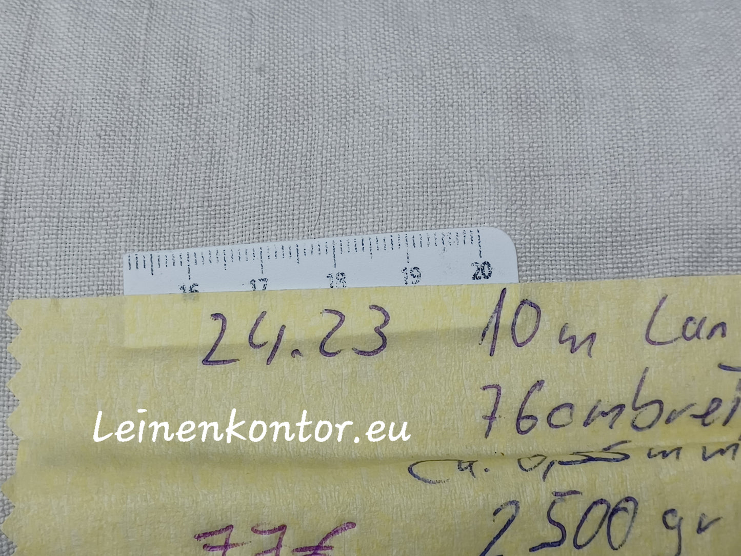 Leinenballen mit Millimeterskala 16 Fäden auf ein cm.