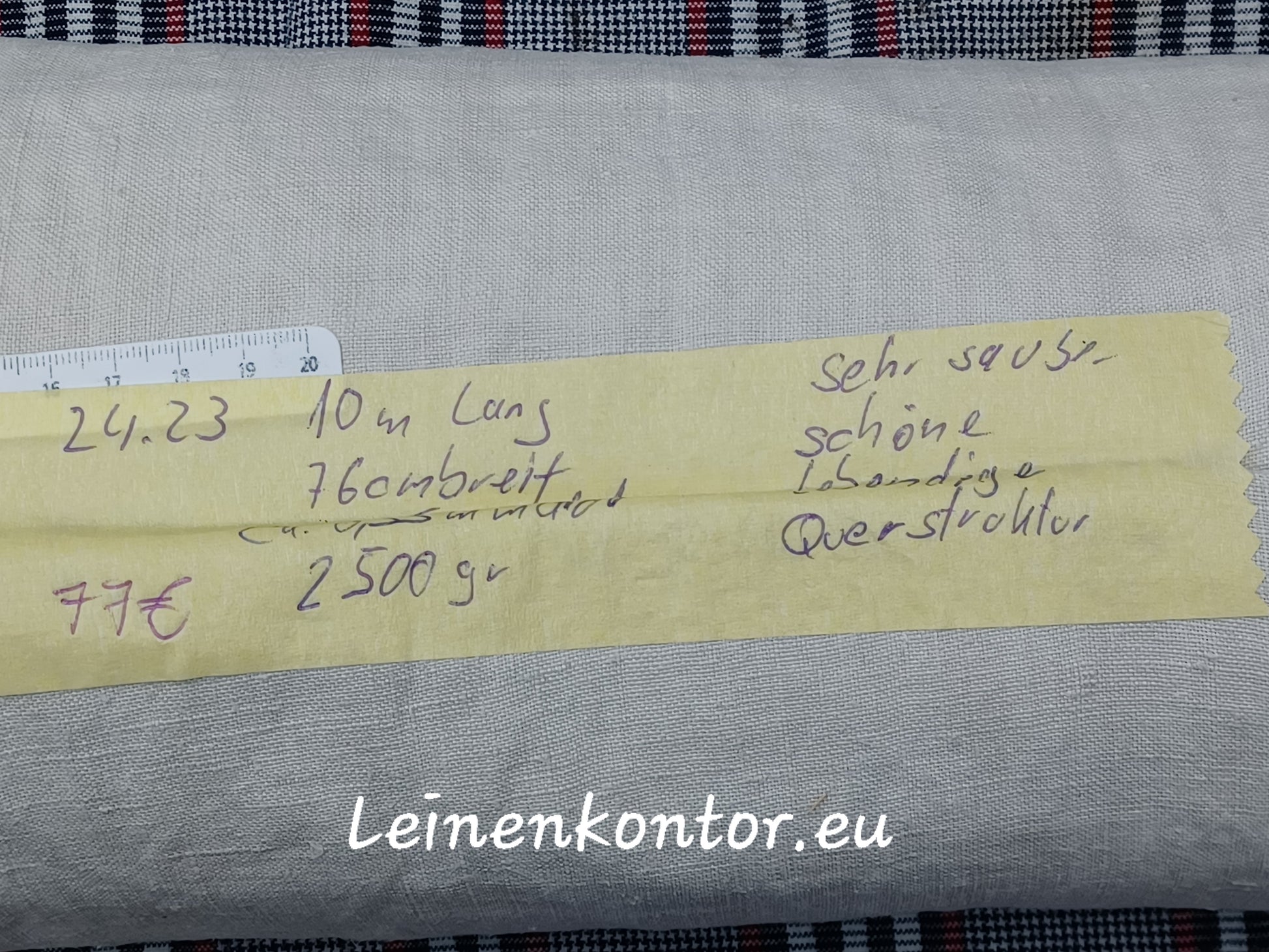 Leinenballen mit Etikett (Beschreibung)