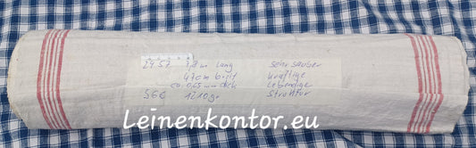 Leinenballen mit roten Randstreifen in Vollansicht