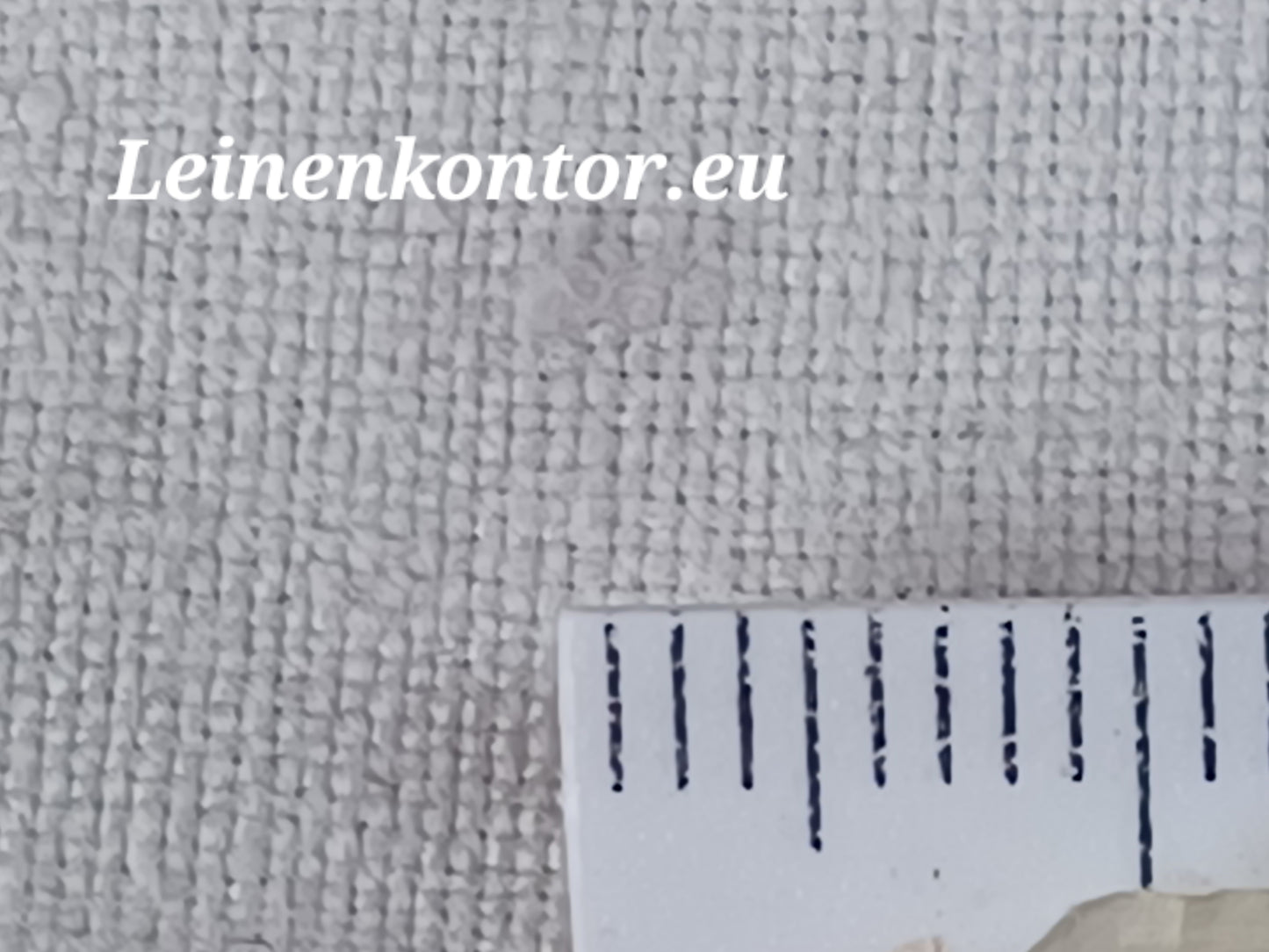 Leinenballen mit Millimeterskala 