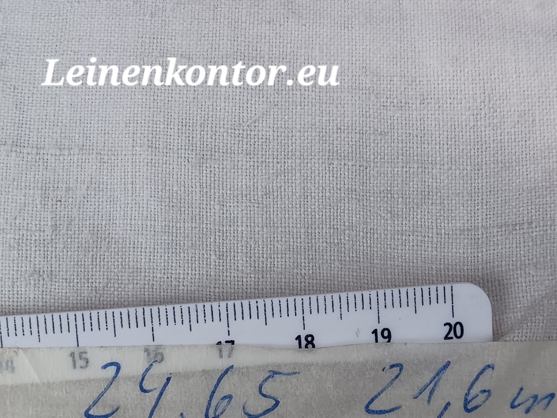 Leinenballen mit Millimeterskala 