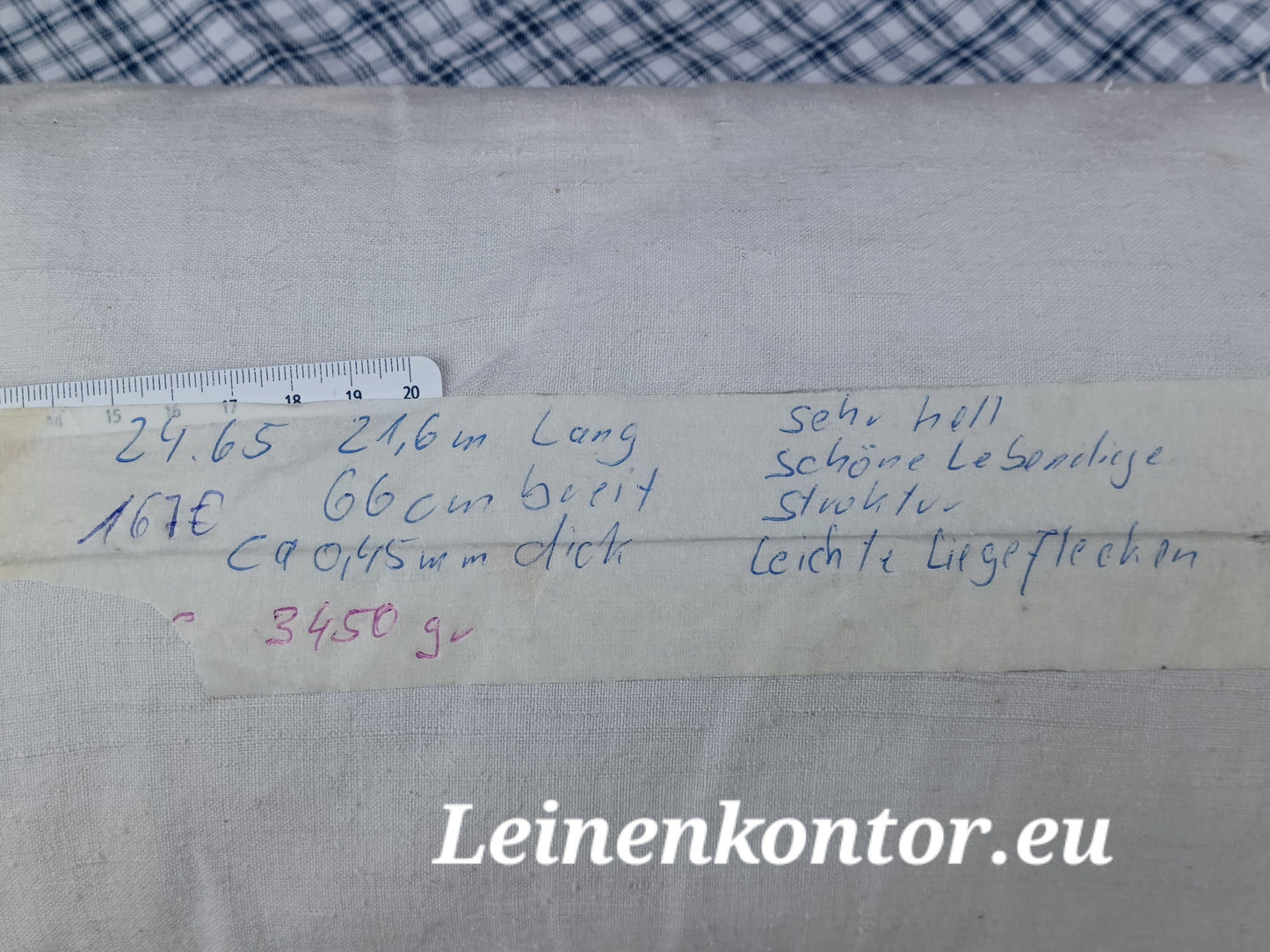 Leinenballen mit Etikett (Beschreibung)