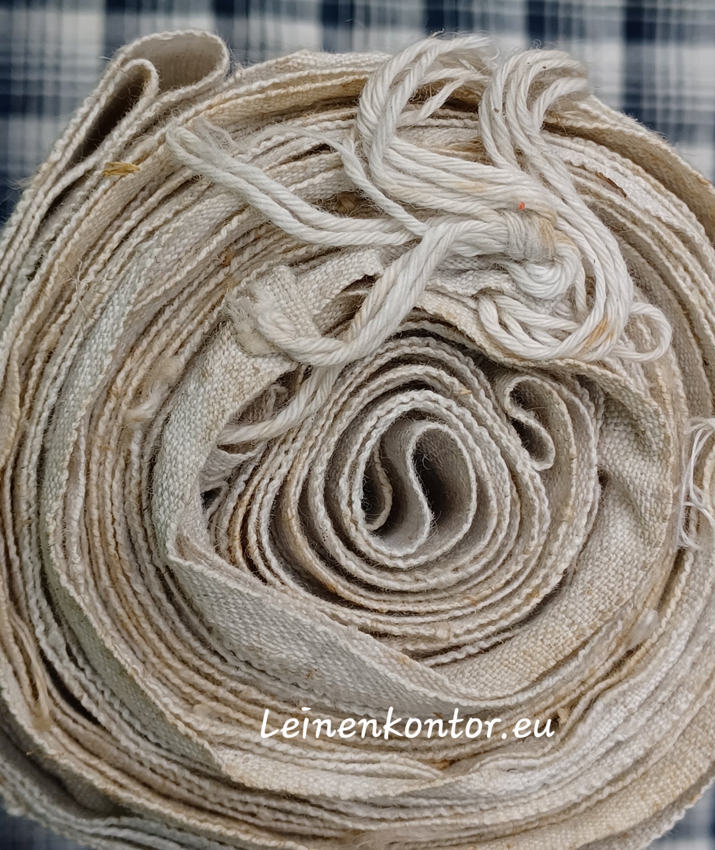 Leinenballen mit Ansicht auf die gerollte Außenseite