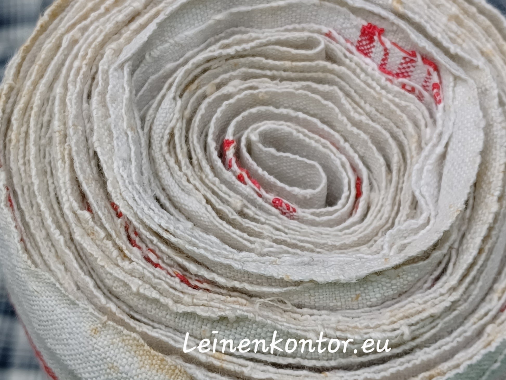 Leinenballen mit Ansicht auf gerollter Außenseite