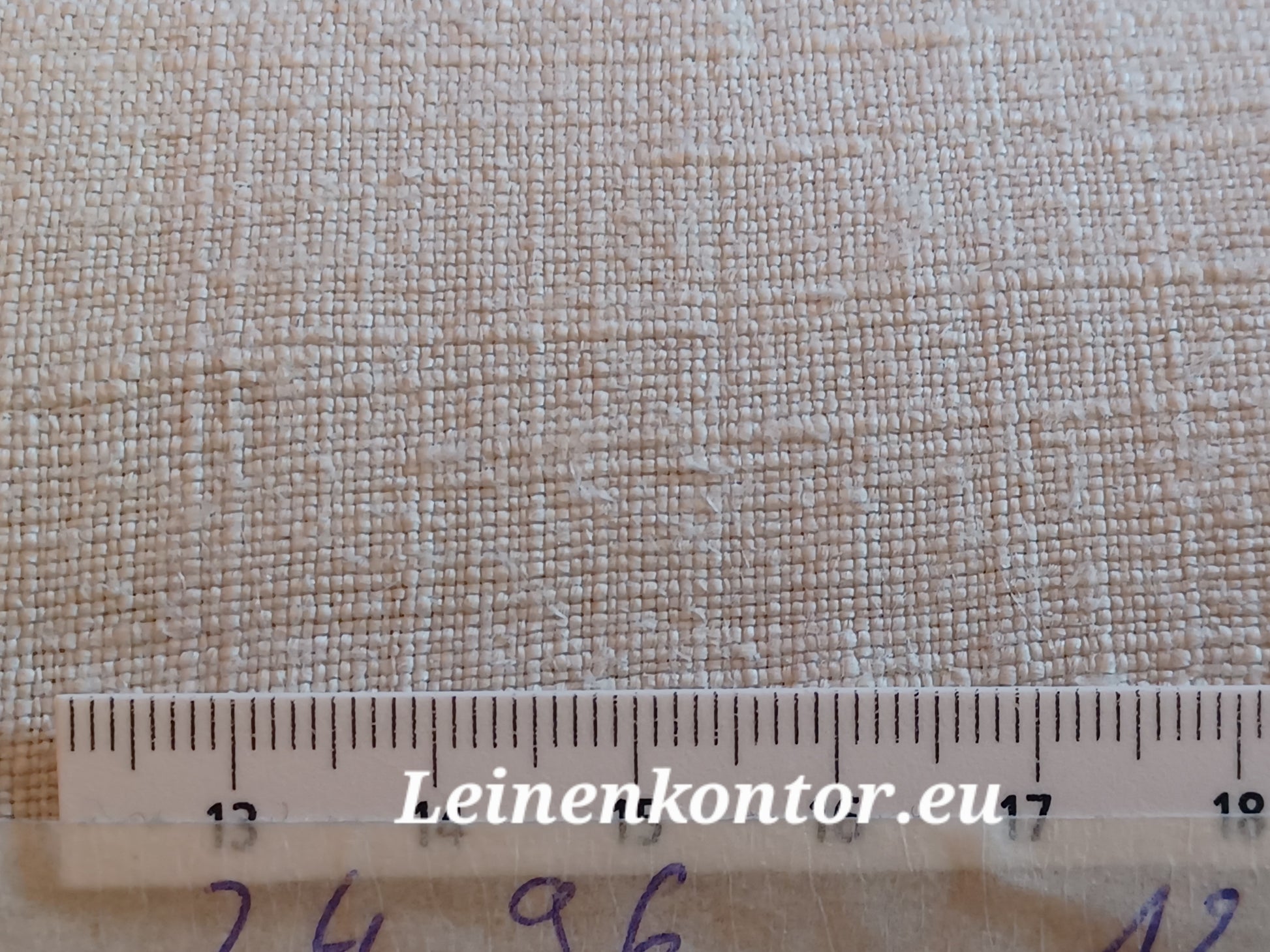Leinenballen mit Millimeterskala 