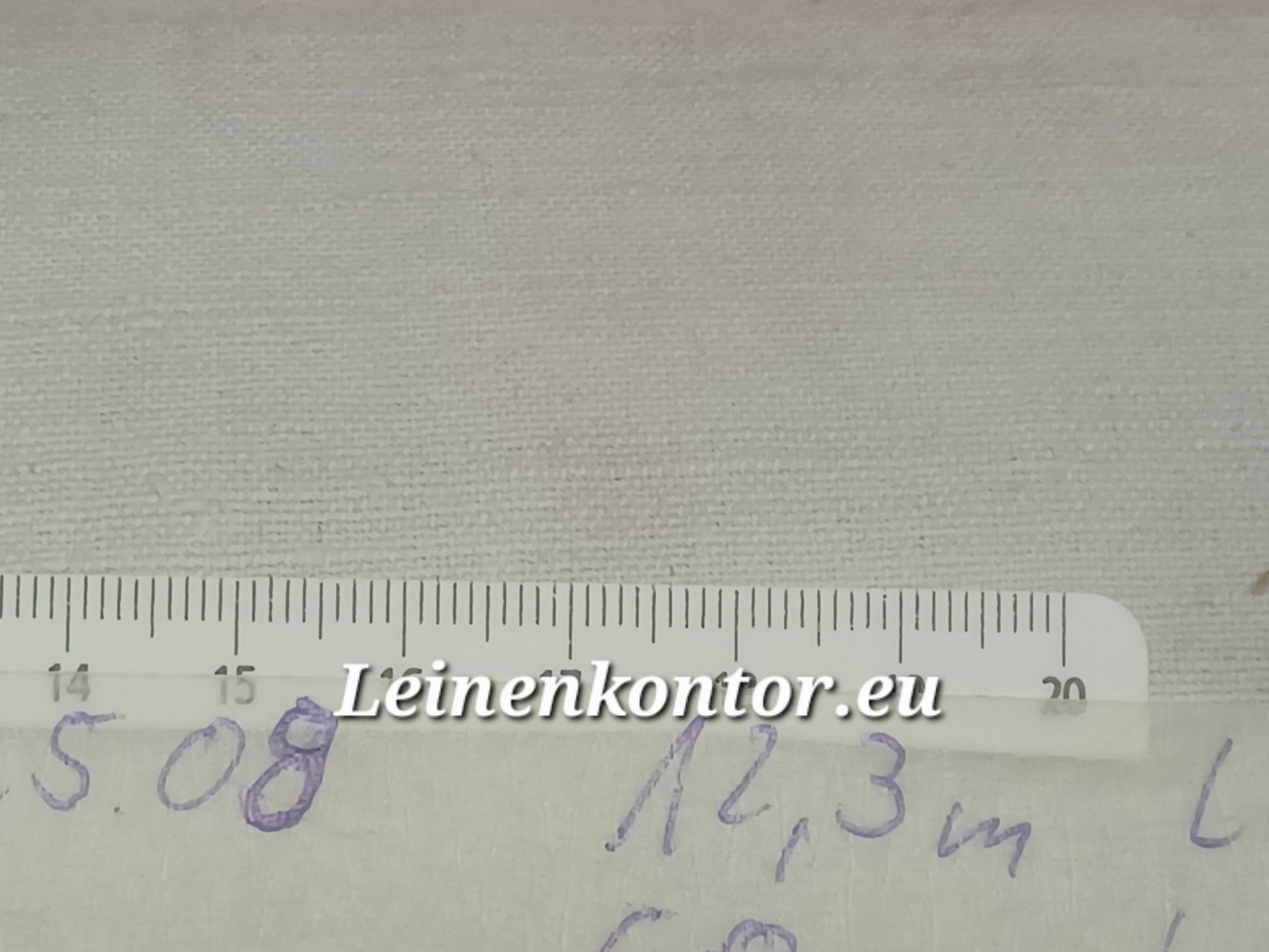 Leinenballen mit Millimeterskala 