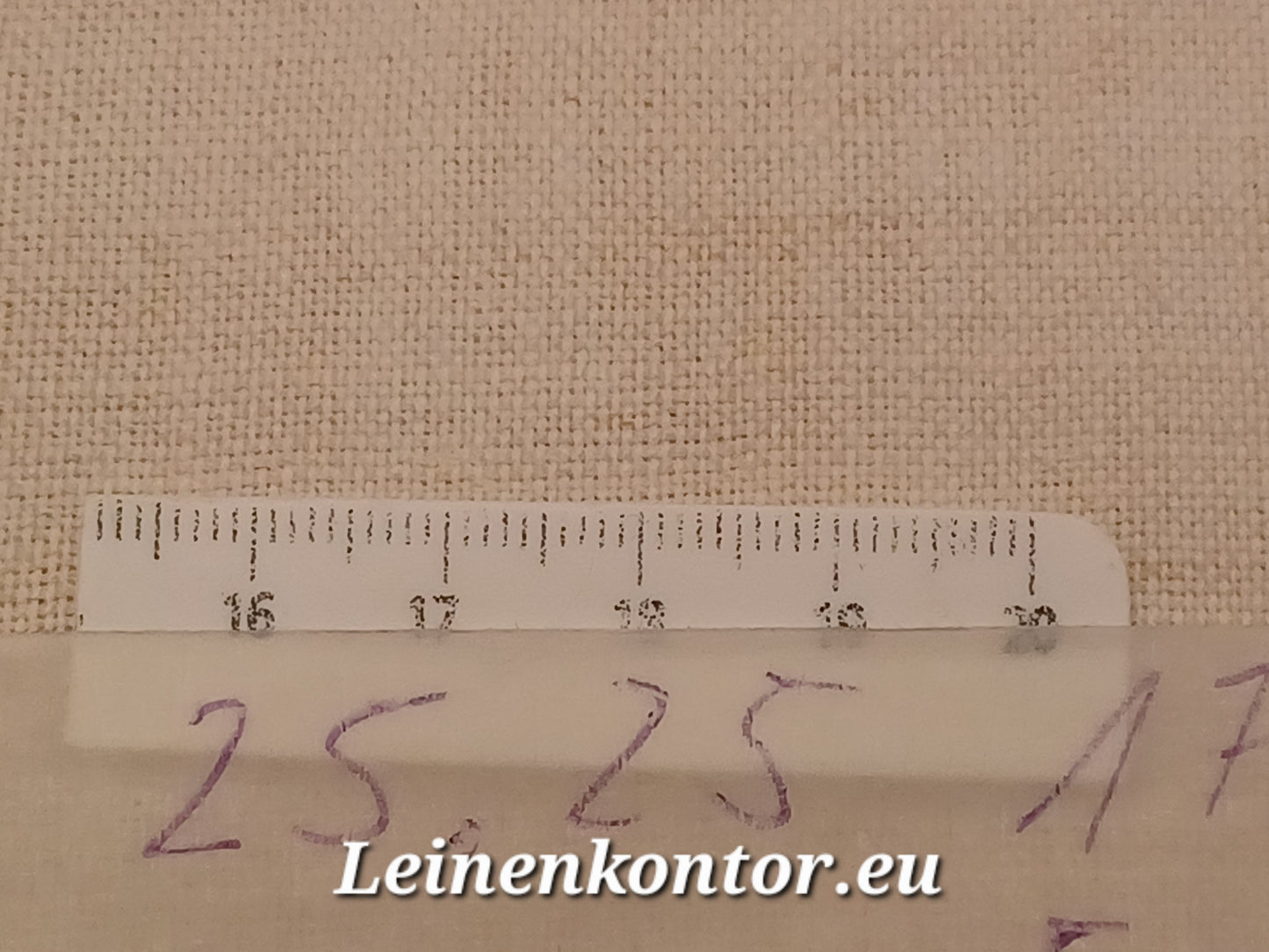 Leinenballen mit Millimeterskala 16 Fäden auf ein cm.
