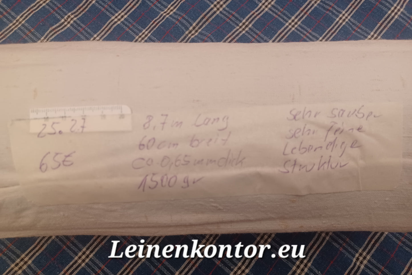 Leinenballen mit Etikett (Beschreibung)