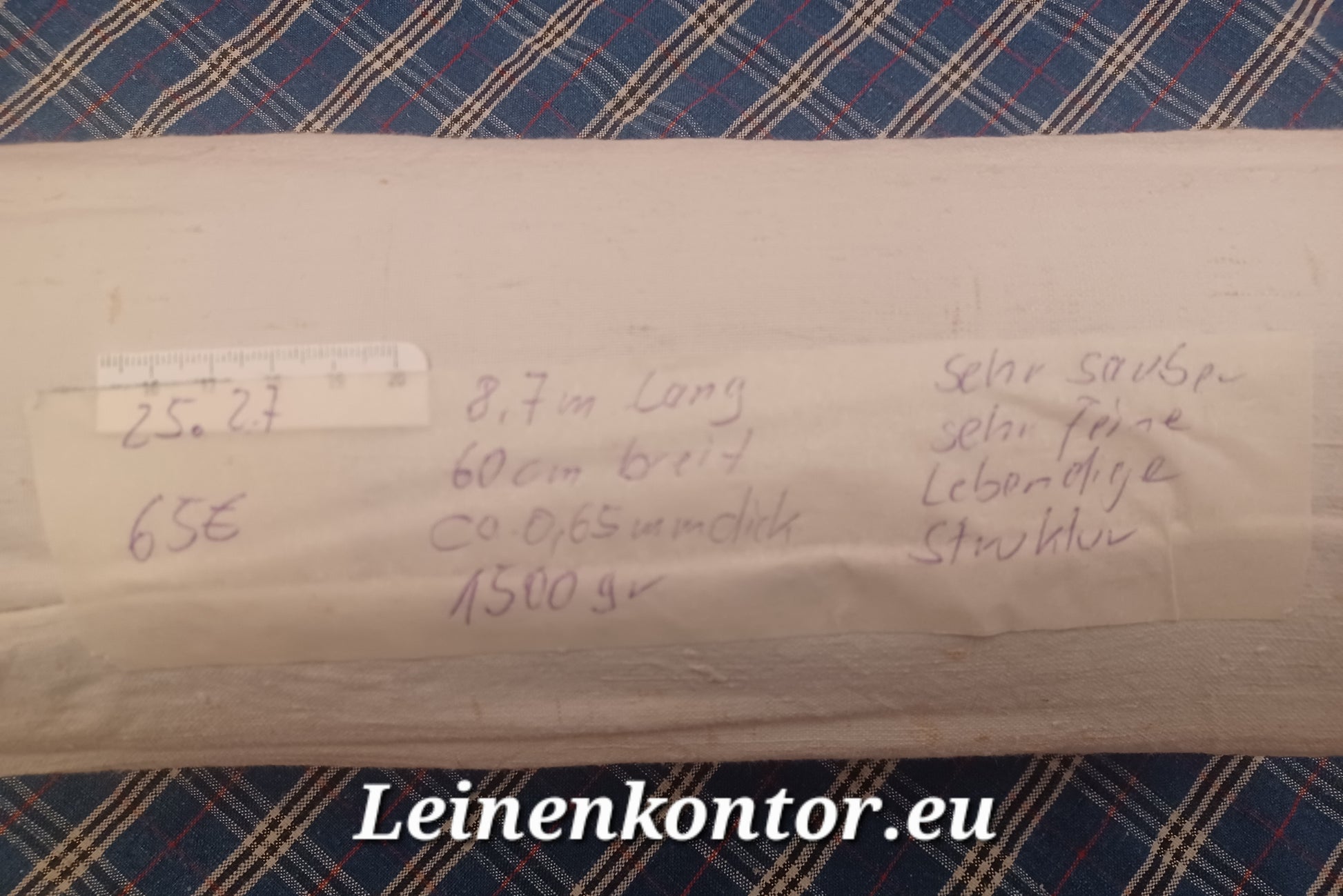 Leinenballen mit Etikett (Beschreibung)