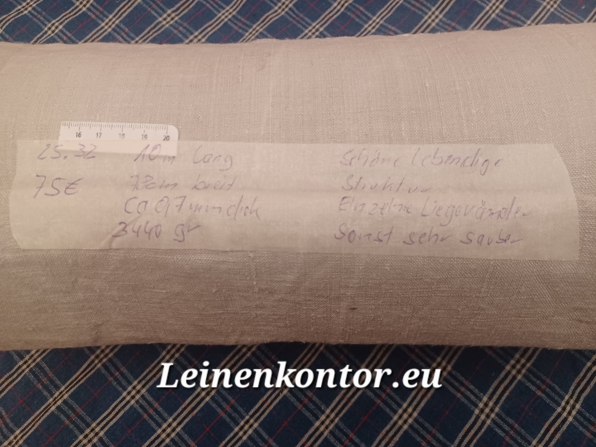 Leinenballen mit Etikett (Beschreibung)