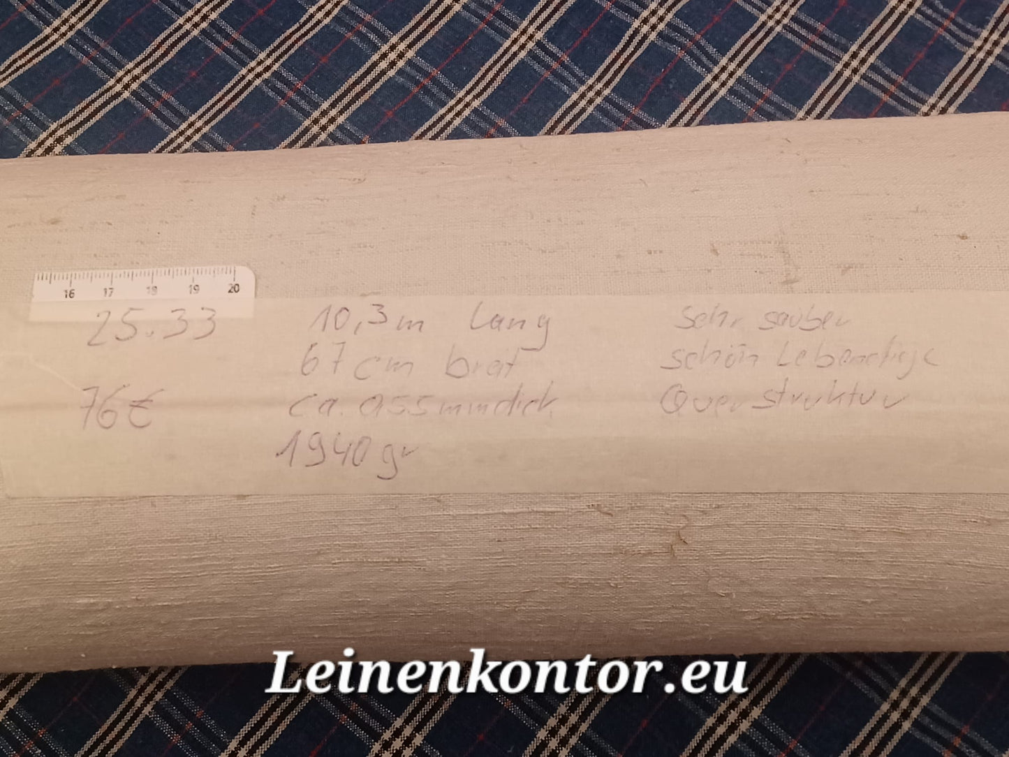 Leinenballen mit Etikett (Beschreibung)
