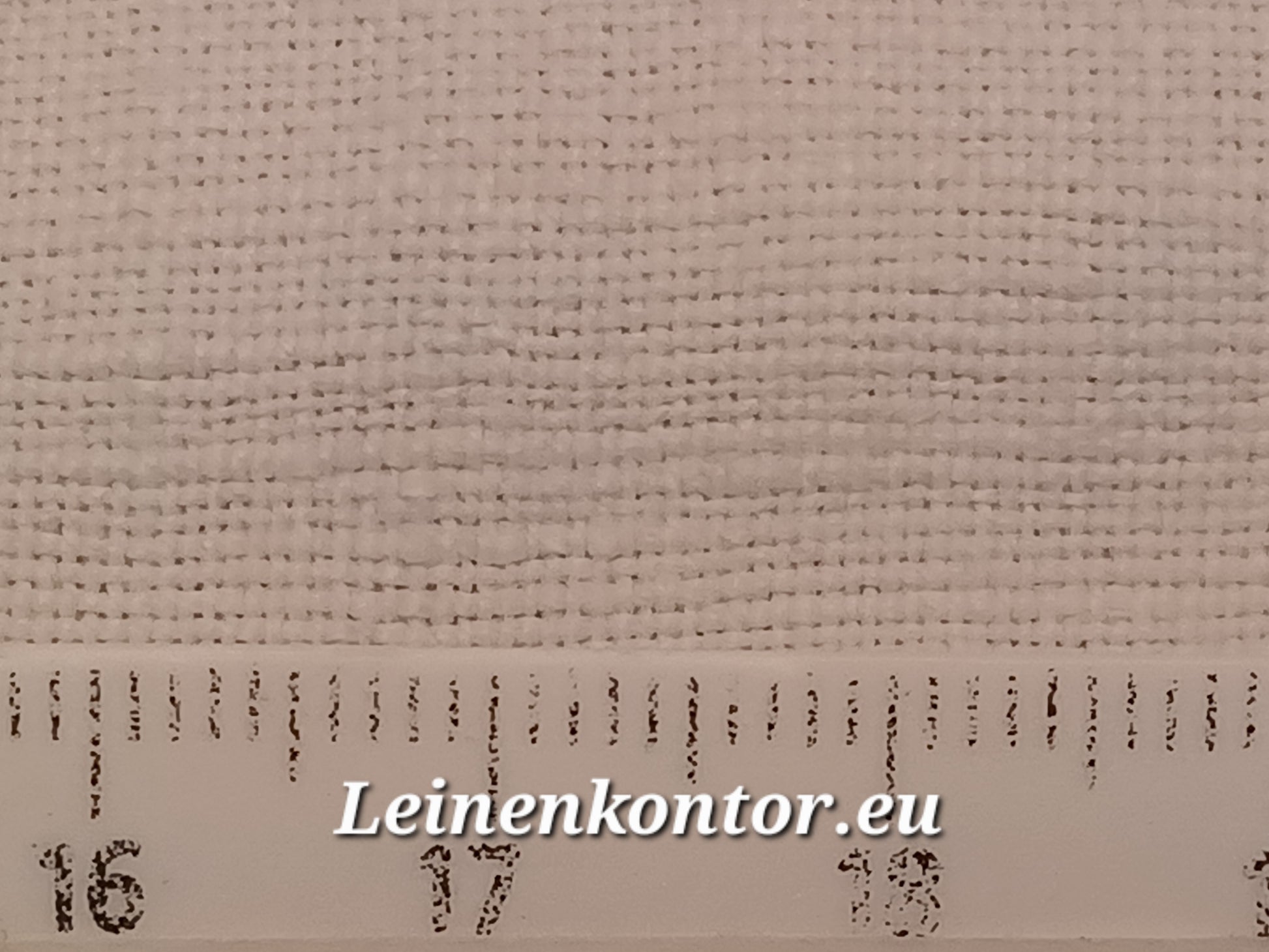 Leinenballen mit Millimeterskala 17 Fäden auf ein cm.