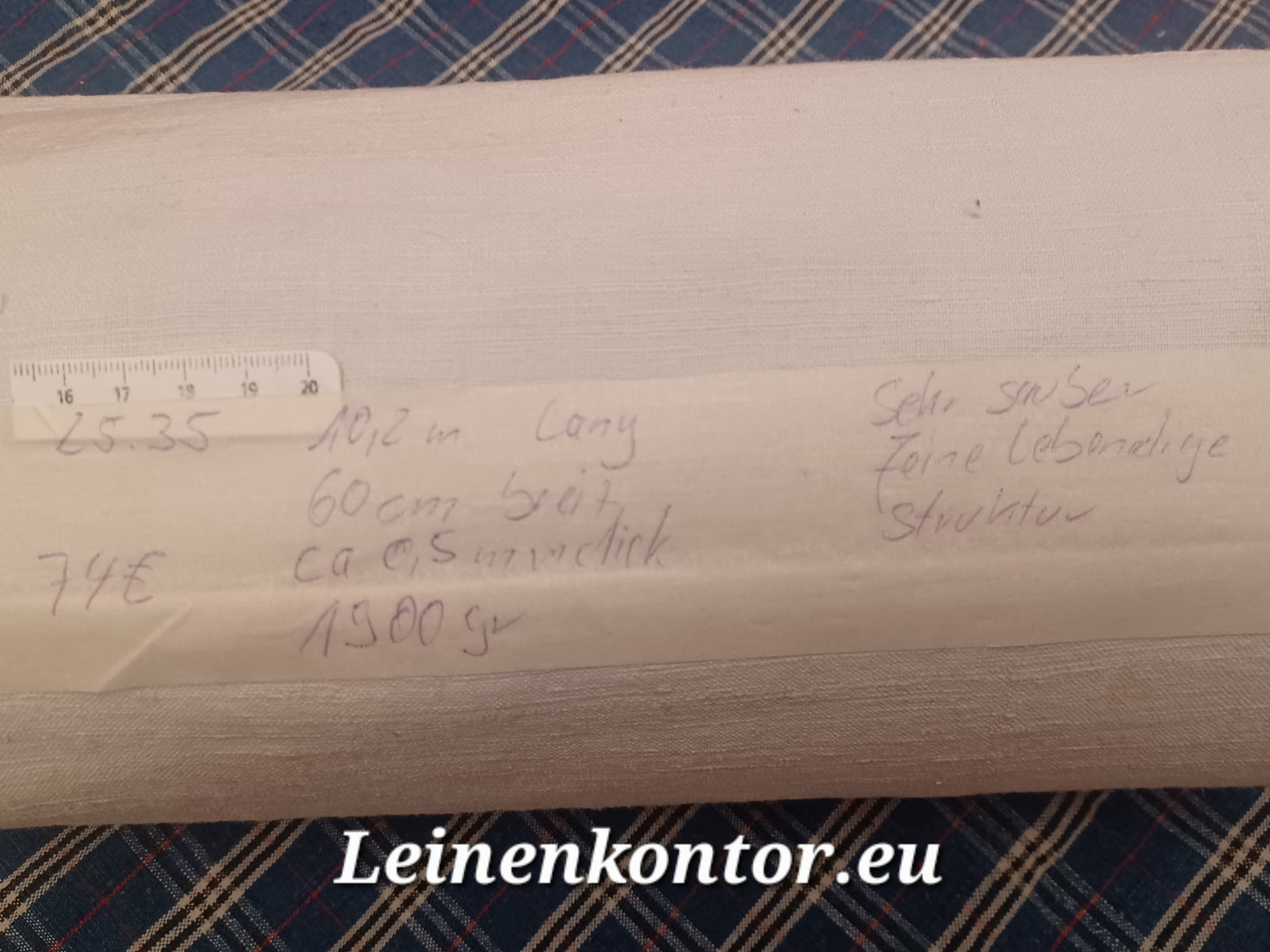 Leinenballen mit Etikett (Beschreibung)