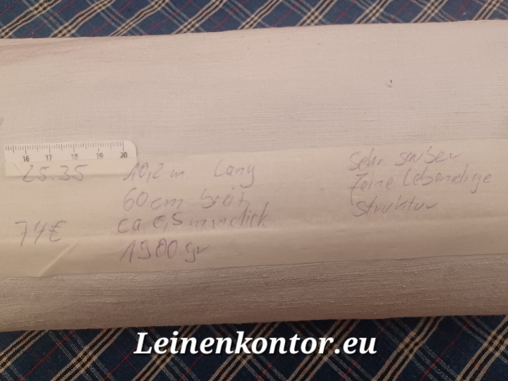 Leinenballen mit Etikett (Beschreibung)