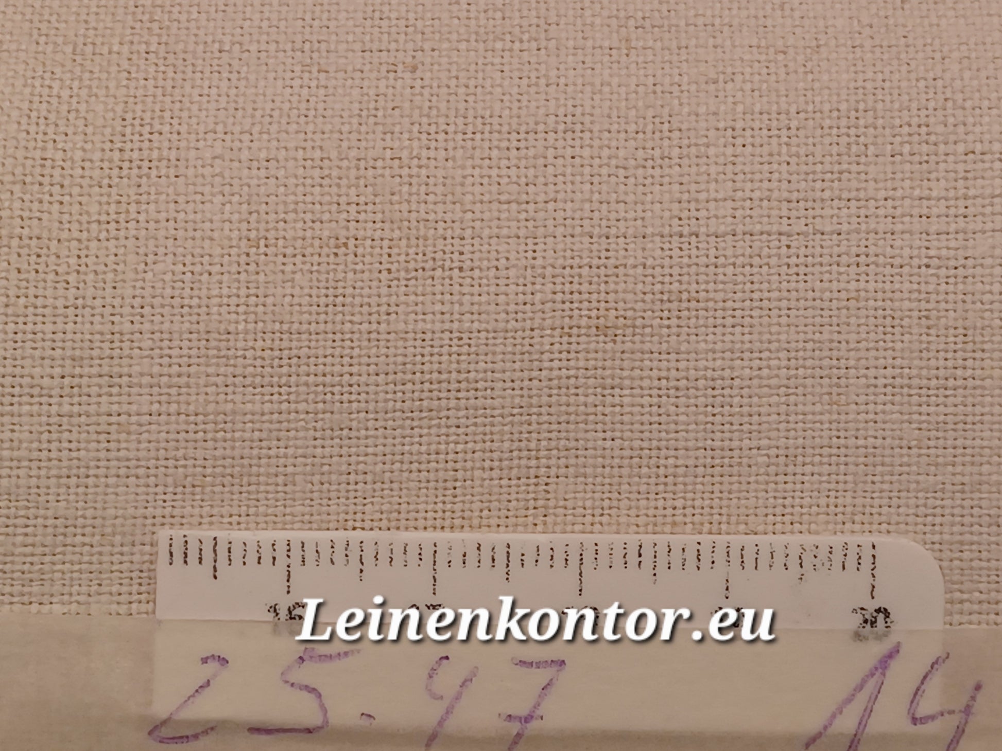 Leinenballen mit Millimeterskala 16 Fäden auf ein cm.