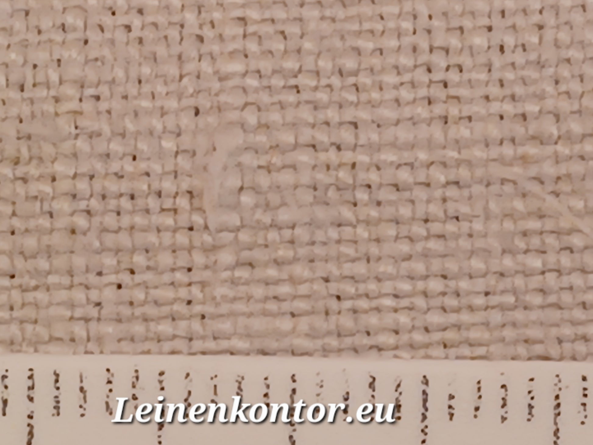 Leinenballen mit Millimeterskala 17 Fäden auf ein cm.